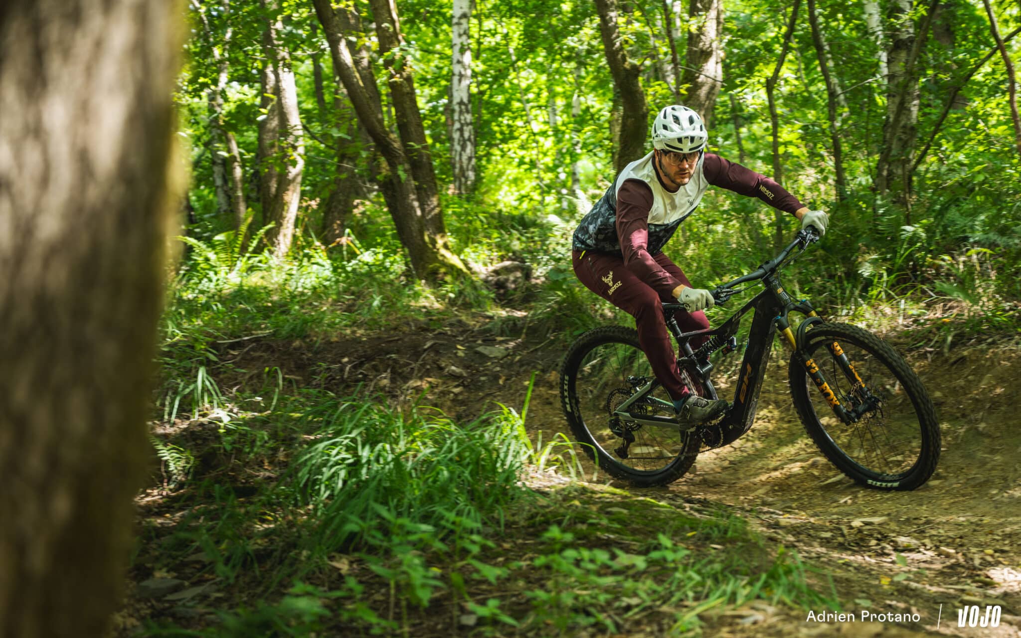 https://www.vojomag.com/app/uploads/2025/07/BH iLynx Enduro 2025 test avis vojo VTTAE nouveaute A.Protano 1 2048x1280.jpg