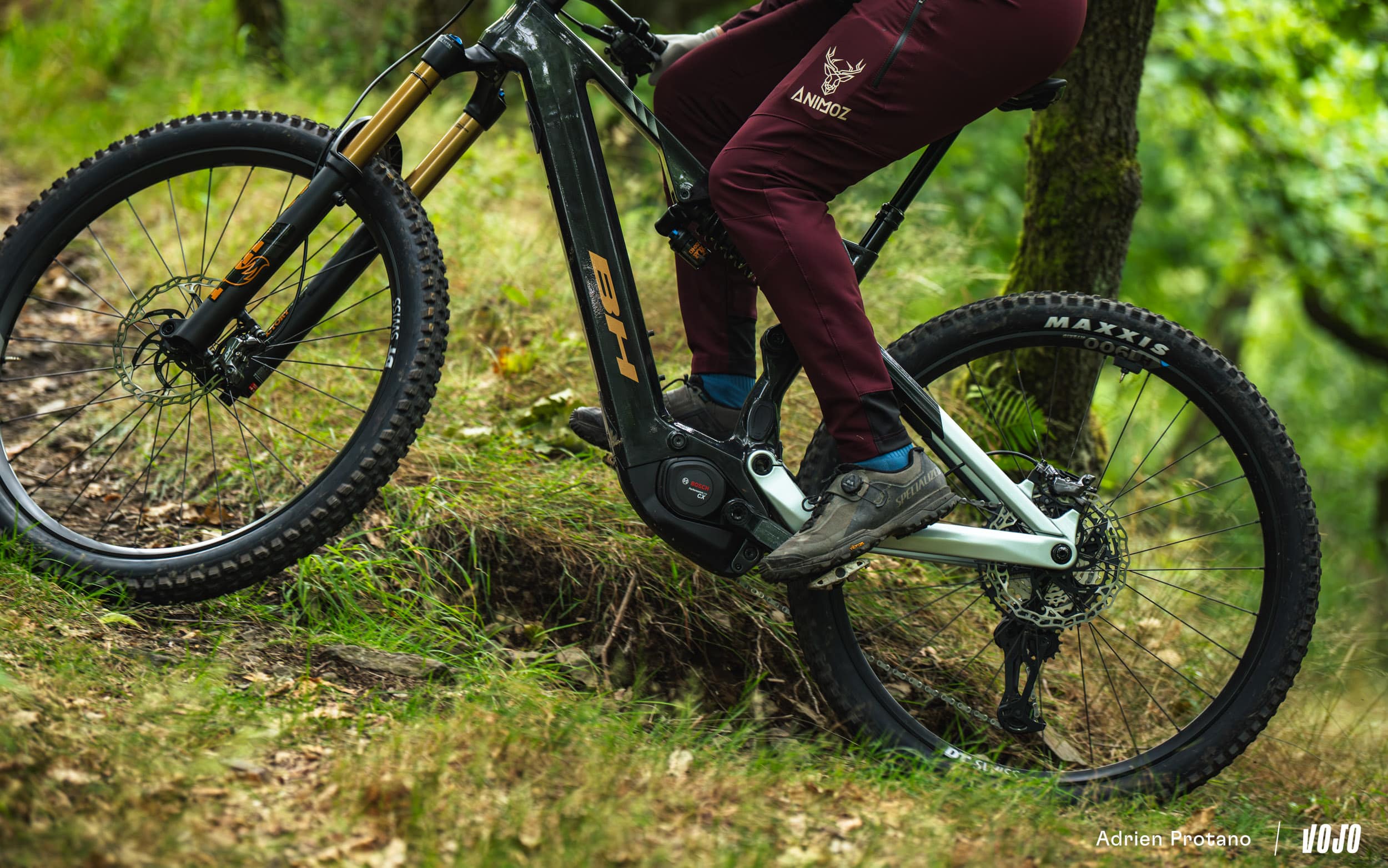 https://www.vojomag.com/app/uploads/2025/07/BH iLynx Enduro 2025 test avis vojo VTTAE nouveaute A.Protano 26.jpg