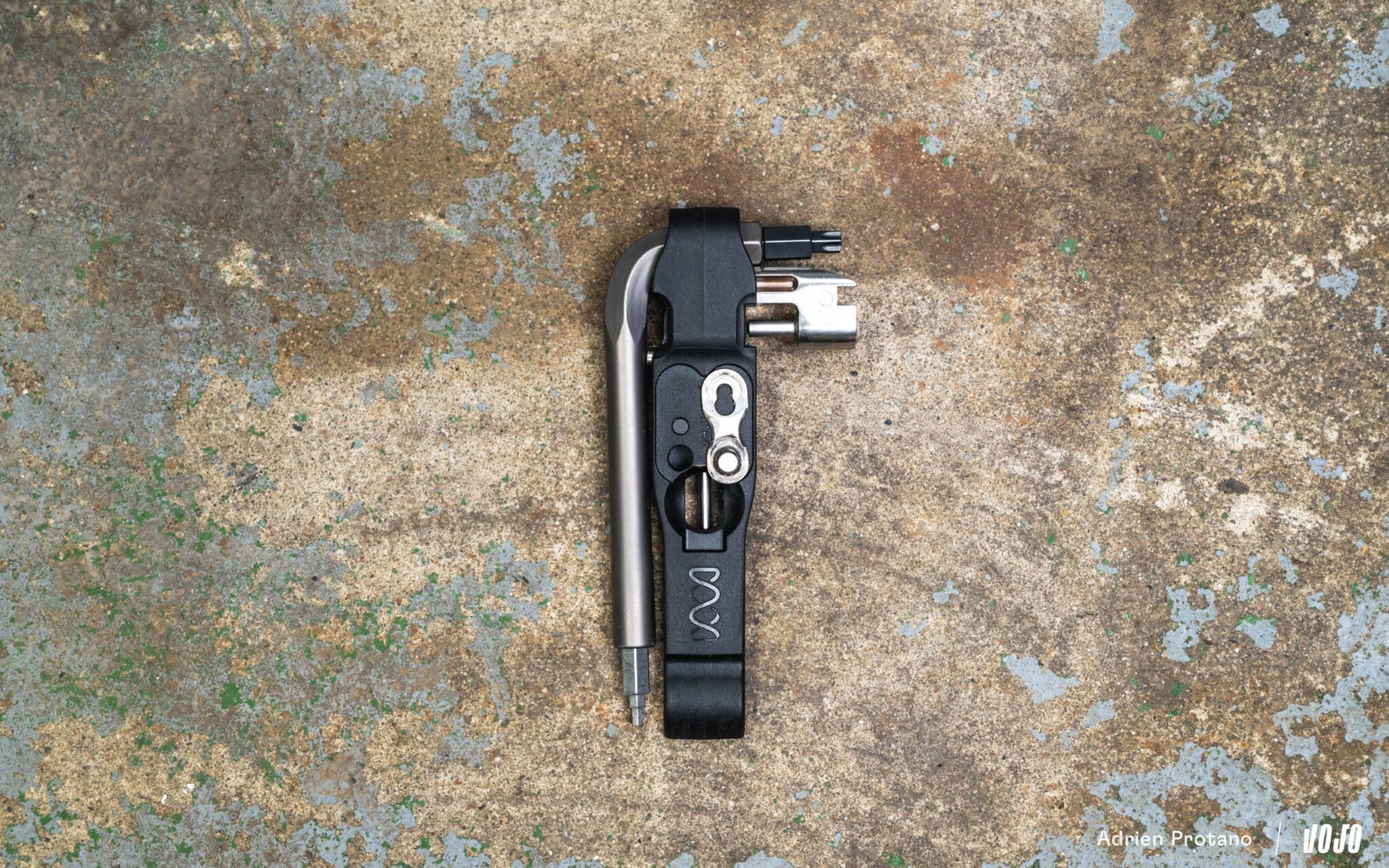 https://www.vojomag.com/app/uploads/2025/07/Day Saver Multi outils VTT 2025 test avis vojo VTTAE nouveaute A.Protano 1 4 2048x1280.jpg