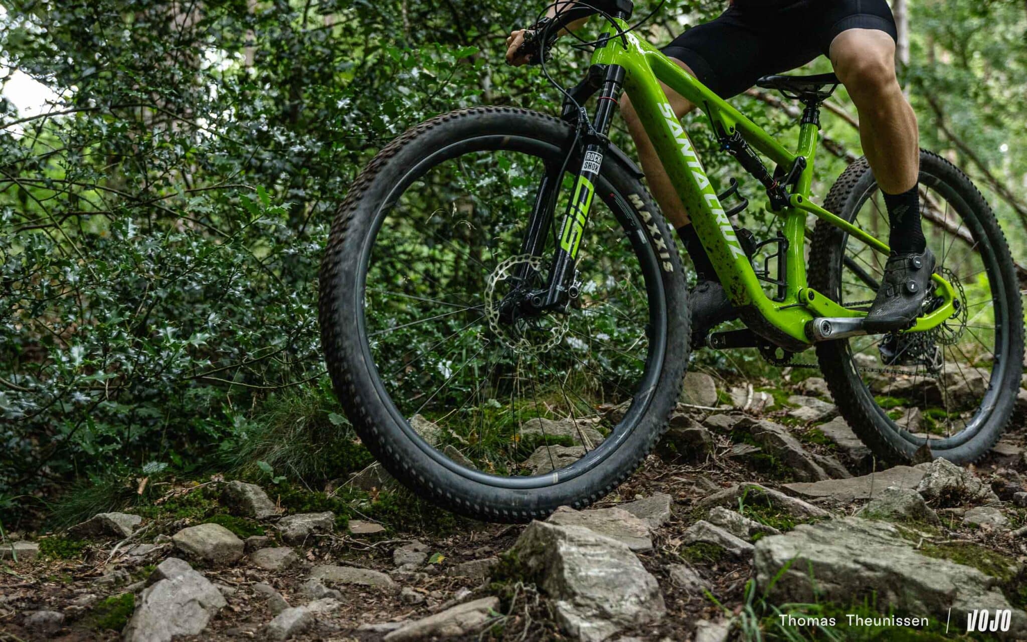 https://www.vojomag.com/app/uploads/2025/07/FSA SC i30 roues vtt carbone test essai avis - Copyright Olivier Beart Vojo Magazine 1 2048x1280.jpg