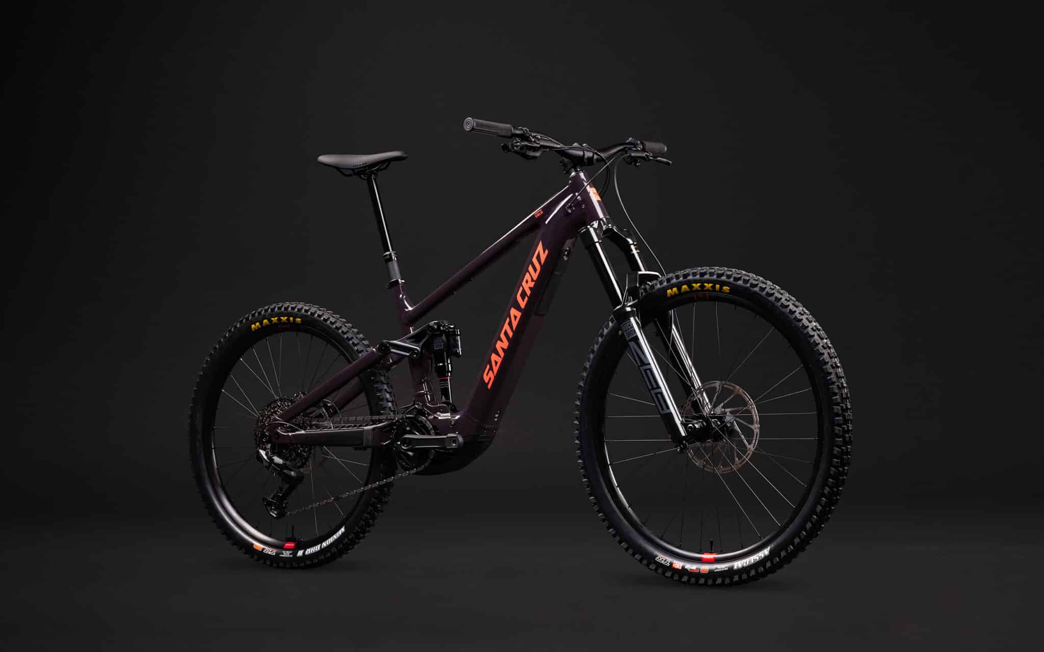 https://www.vojomag.com/app/uploads/2025/07/MY26 ValaAL angled storm 2048x1280.jpg