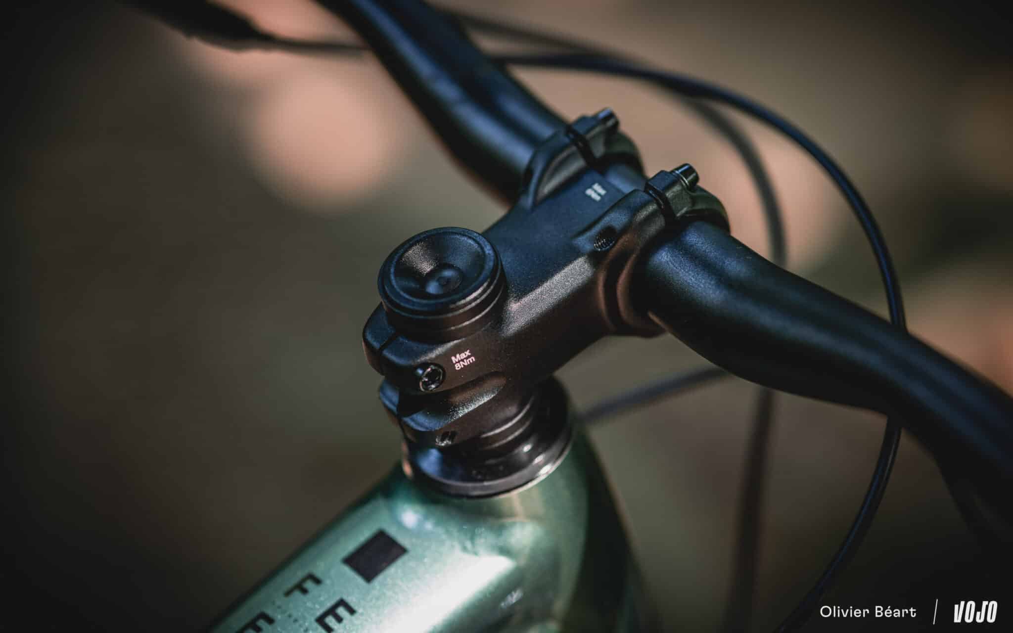 https://www.vojomag.com/app/uploads/2025/07/Rockrider Feel 700S test essai avis prix equipement - Copyright Olivier Beart Vojo Magazine 14 2048x1280.jpg