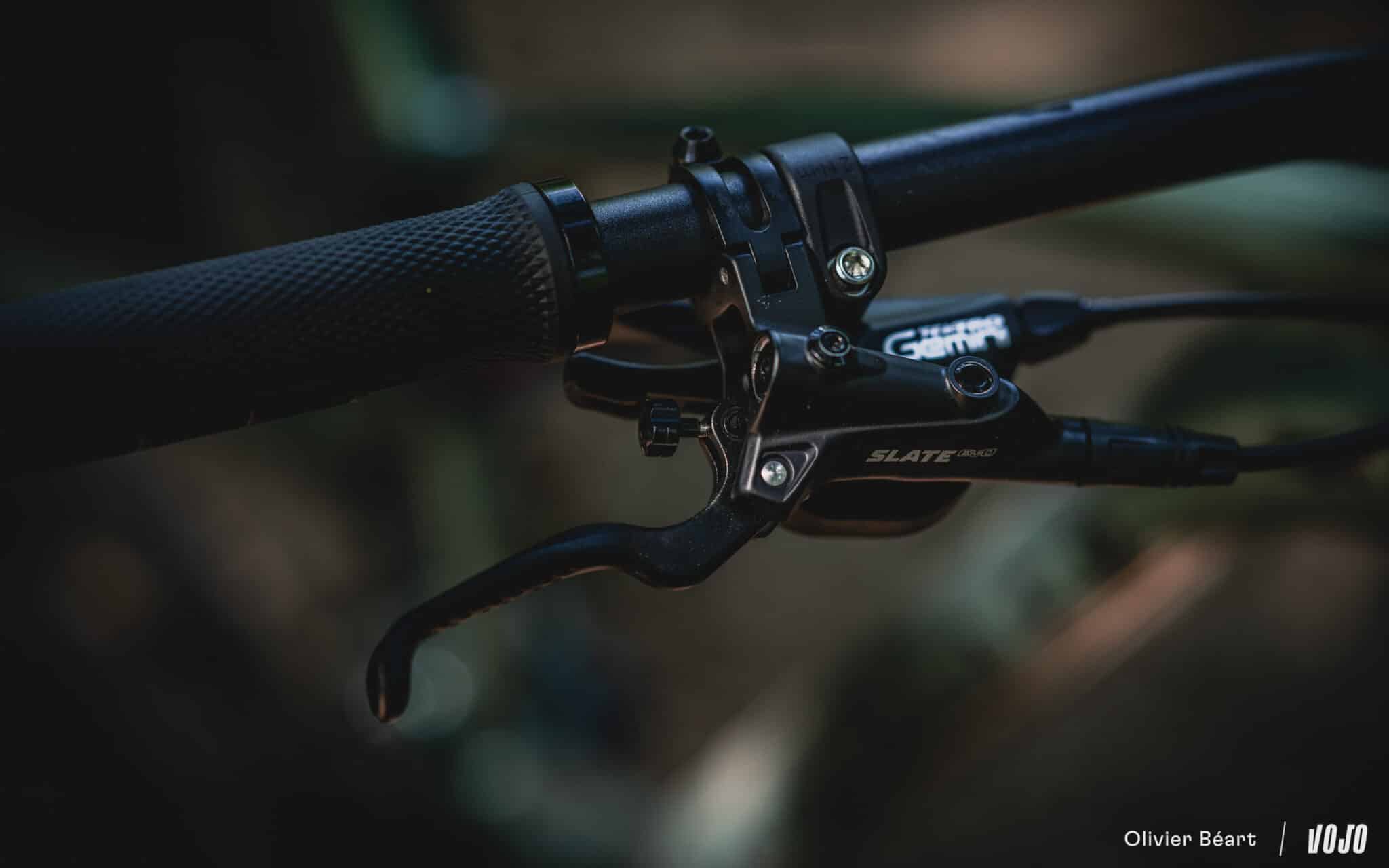 https://www.vojomag.com/app/uploads/2025/07/Rockrider Feel 700S test essai avis prix equipement - Copyright Olivier Beart Vojo Magazine 4 2048x1280.jpg