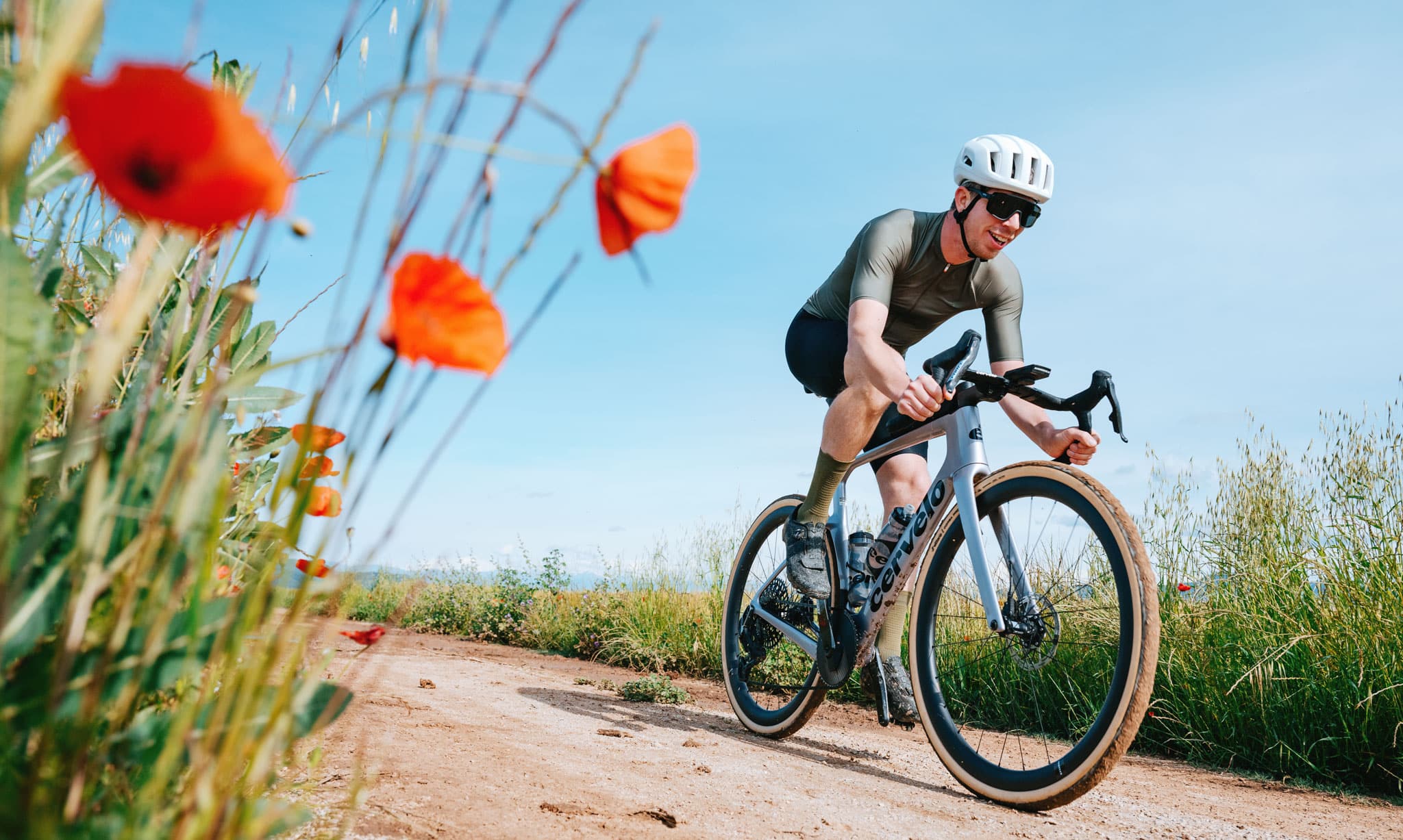 https://www.vojomag.com/app/uploads/2025/07/cervelo aspero 5 gravel aero velo 2025 vojo paul humbert 24.jpg