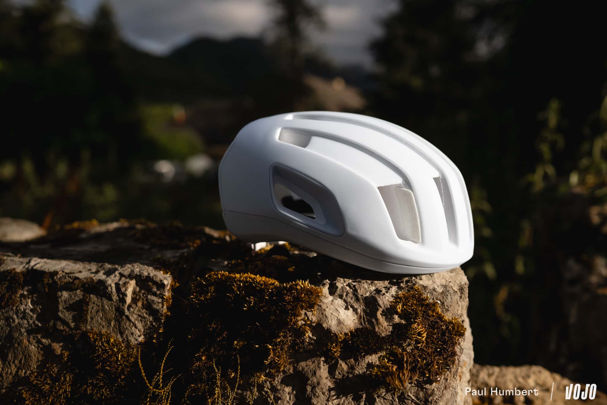 https://www.vojomag.com/app/uploads/2025/07/poc cytal gravel route casque test avis 2025 vojo paul humbert 6.jpg