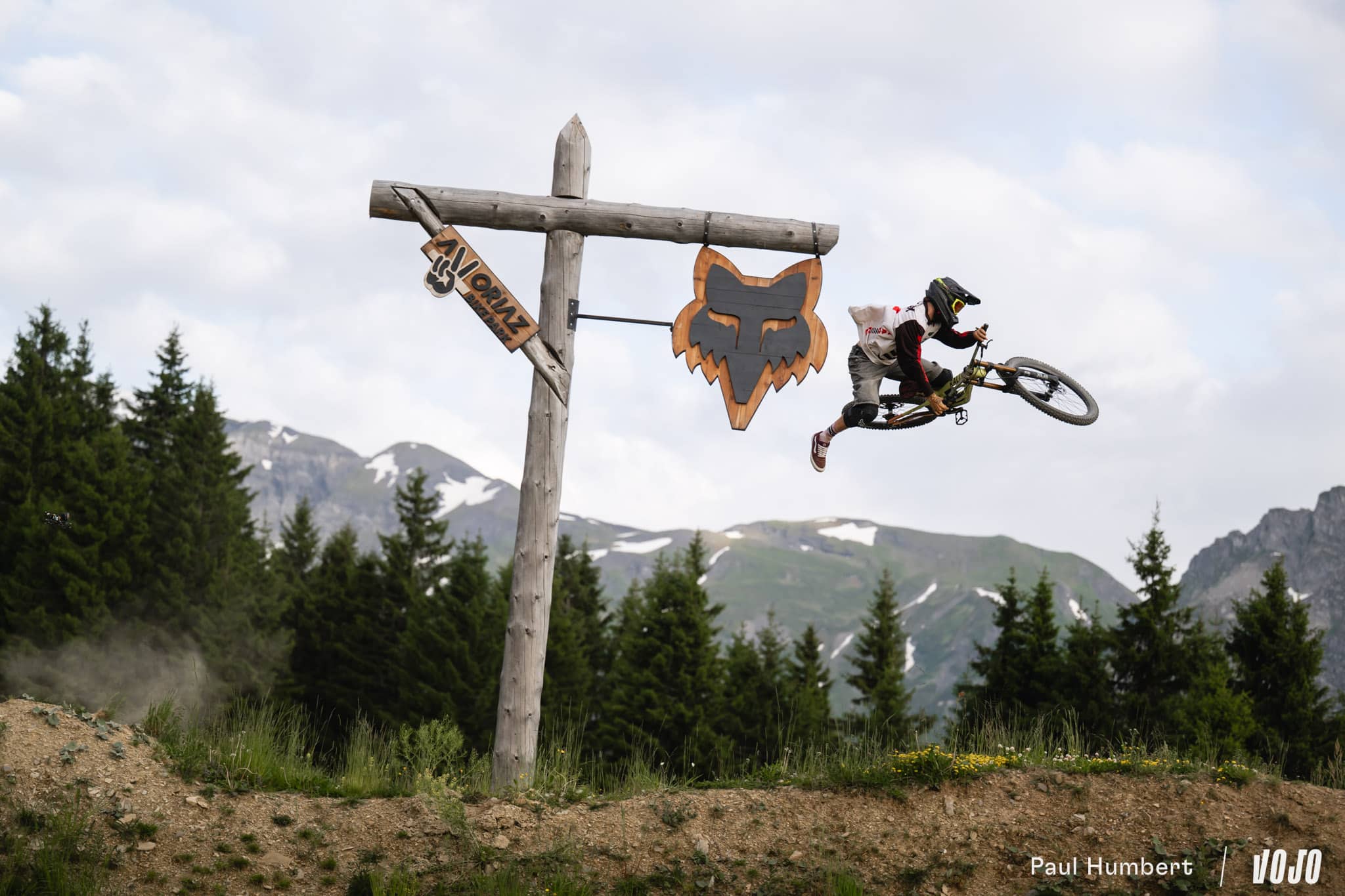 https://www.vojomag.com/app/uploads/2025/07/ride chalet fox atlas 2025 vojo paul humbert 44.jpg