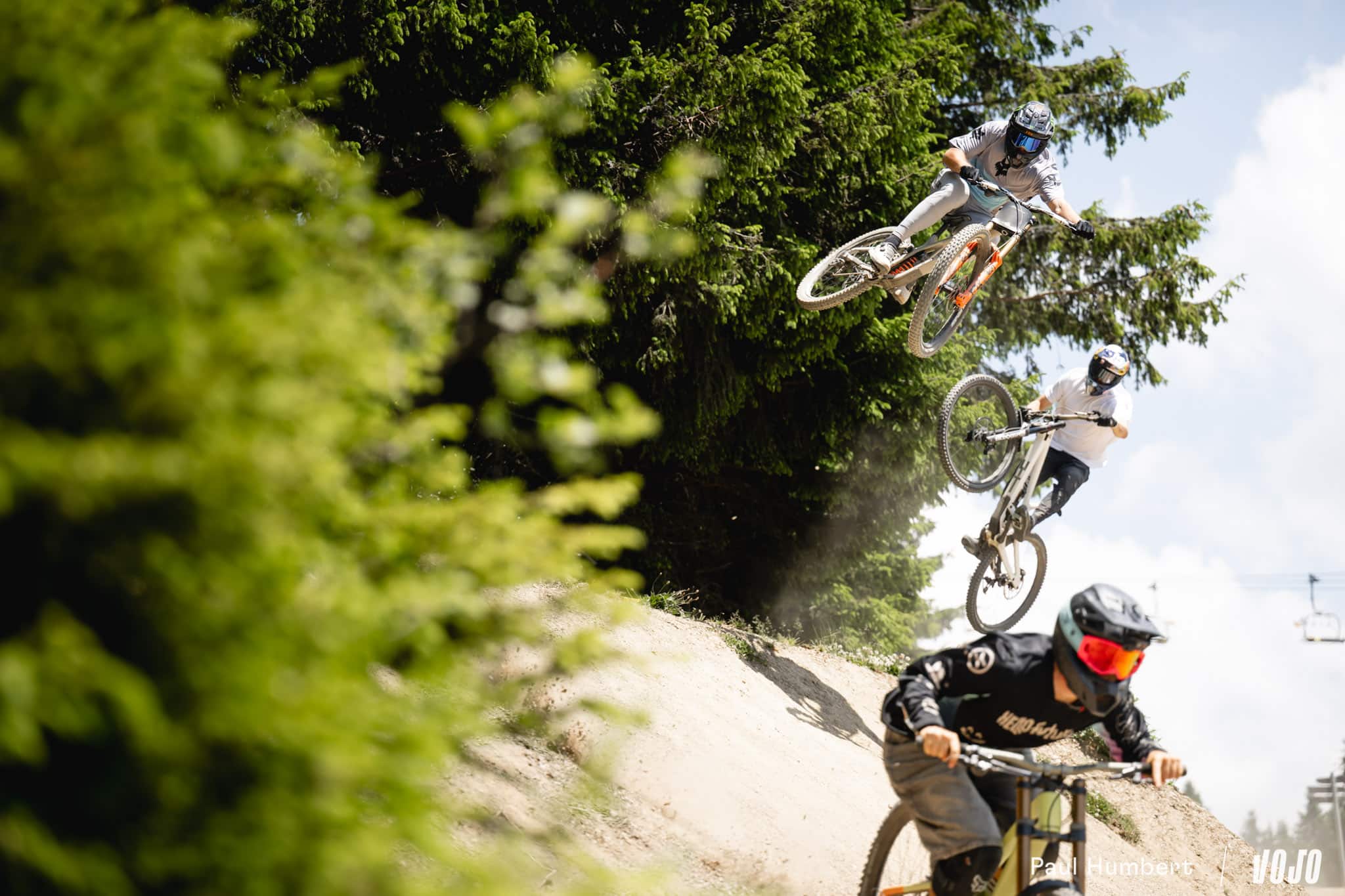 https://www.vojomag.com/app/uploads/2025/07/ride chalet fox atlas 2025 vojo paul humbert 67.jpg