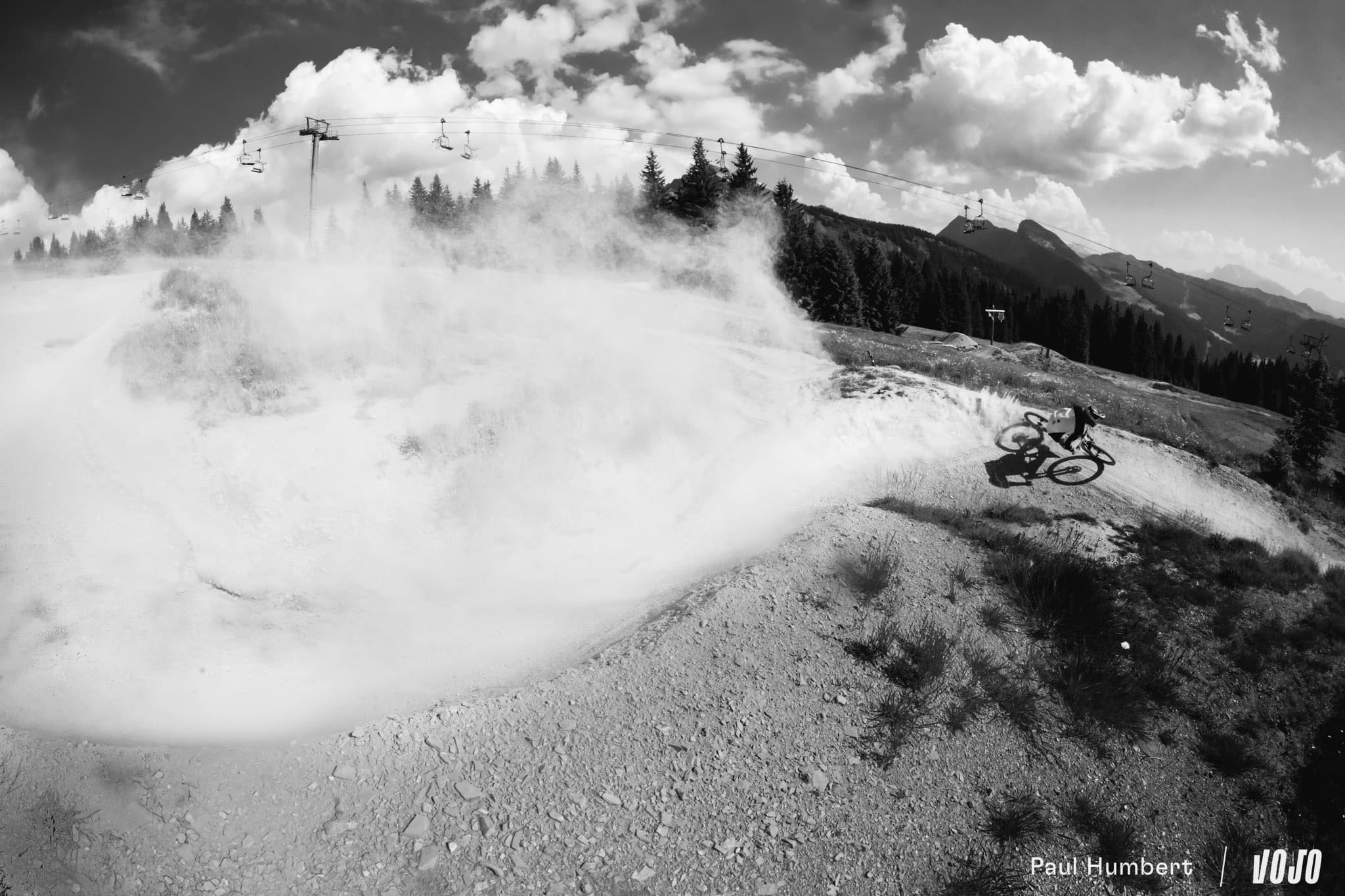 https://www.vojomag.com/app/uploads/2025/07/ride chalet fox atlas 2025 vojo paul humbert 77.jpg