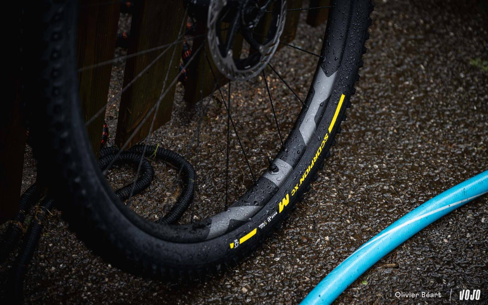 https://www.vojomag.com/app/uploads/2025/08/Canyon Van der Poel Pieterse Les Gets 2025 World Cup XC - Copyright Olivier Beart Vojo Magazine 2 2048x1280.jpg