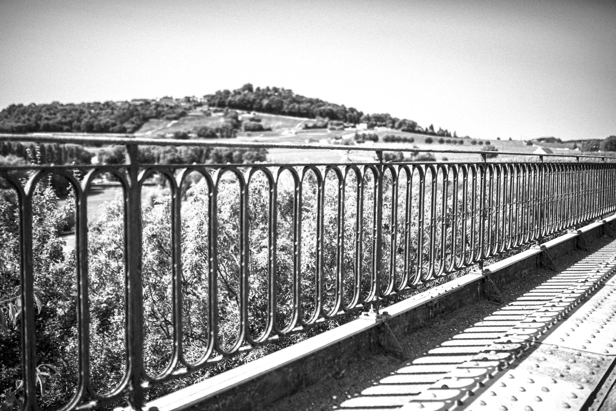 https://www.vojomag.com/app/uploads/2025/08/Challenge Tourmagne Viaduc 2048x1367.jpg