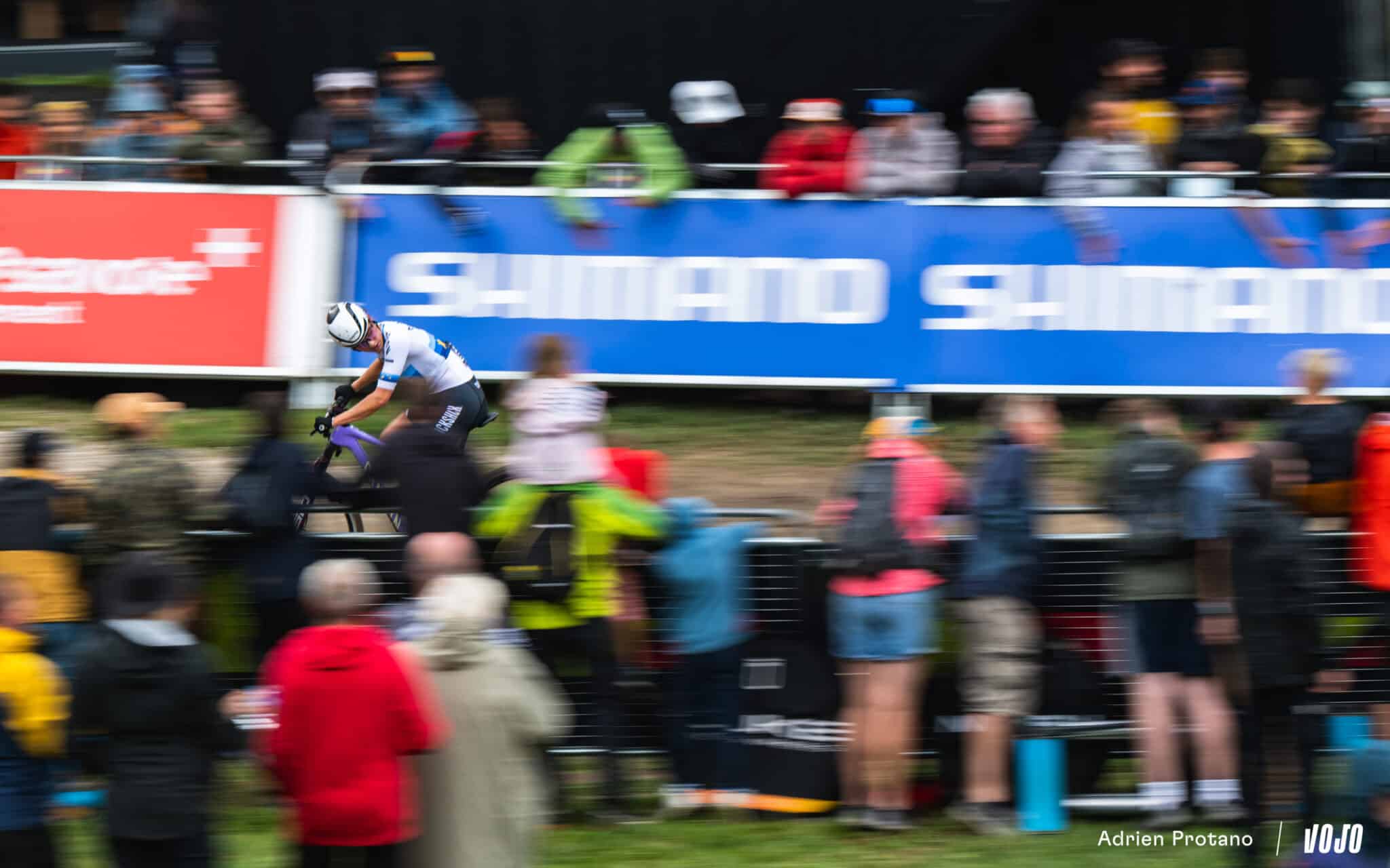 https://www.vojomag.com/app/uploads/2025/08/Coupe du monde VTT DH XC France Haute Savoie test avis Vojo nouveaute A.Protano 1 12 2 2048x1280.jpg
