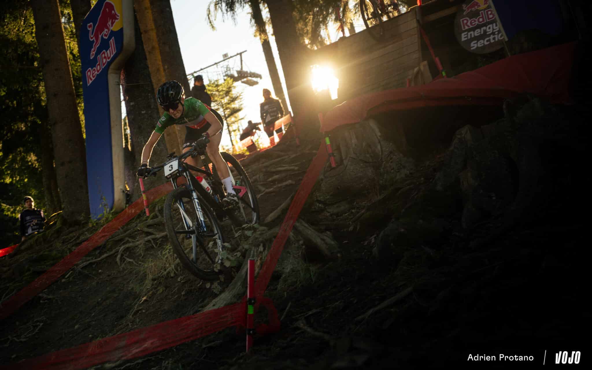 https://www.vojomag.com/app/uploads/2025/08/Coupe du monde VTT DH XC France Haute Savoie test avis Vojo nouveaute A.Protano 1 3 4 2048x1280.jpg
