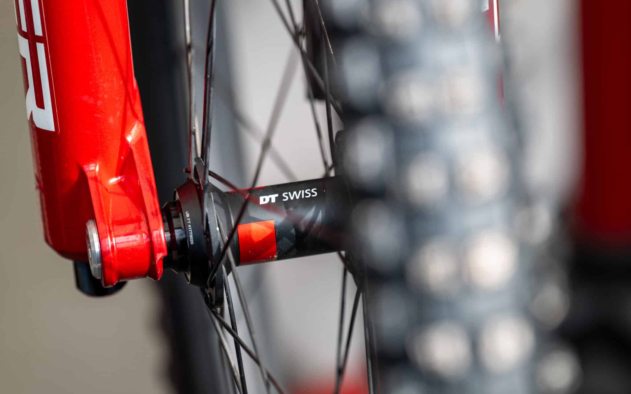 https://www.vojomag.com/app/uploads/2025/08/Coupe du monde VTT DH XC France Haute Savoie test avis Vojo nouveaute A.Protano 1 46 2048x1280.jpg