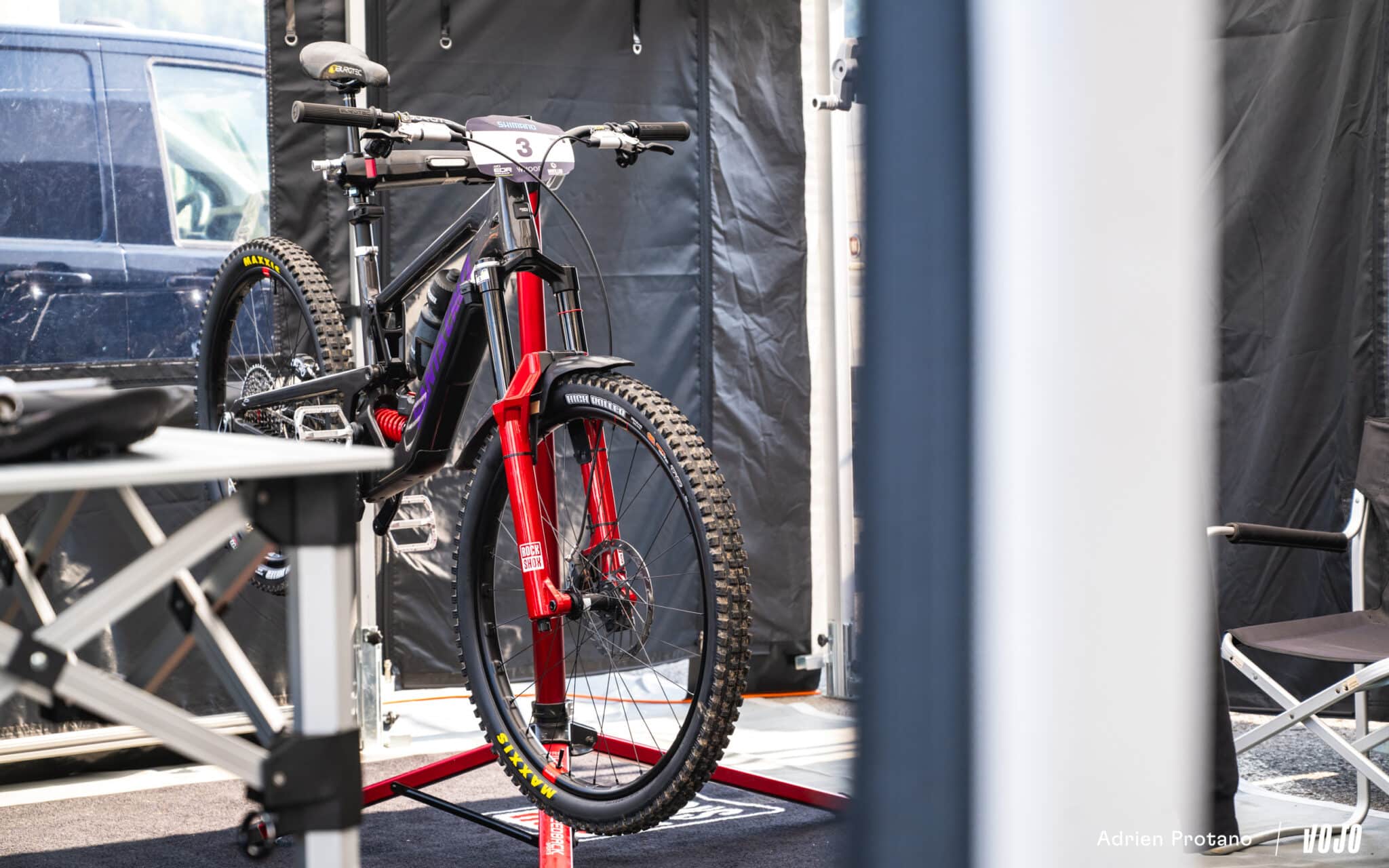 https://www.vojomag.com/app/uploads/2025/08/EDR Enduro Morillon Coupe du monde VTT Enduro France Haute Savoie test avis Vojo nouveaute A.Protano 1 65 2048x1280.jpg