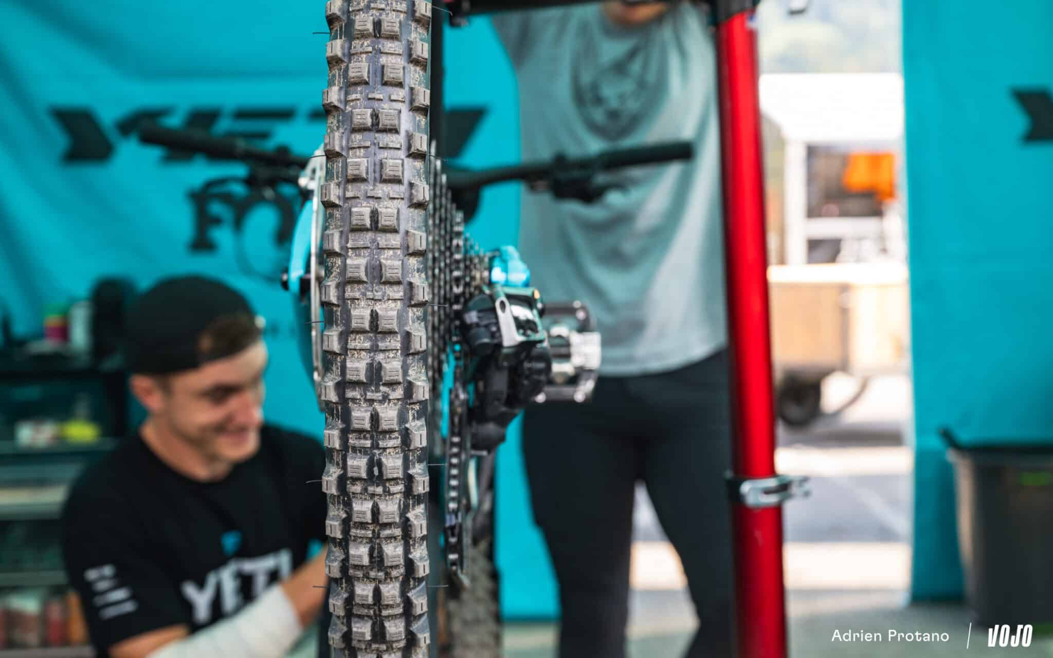 https://www.vojomag.com/app/uploads/2025/08/EDR Enduro Morillon Coupe du monde VTT Enduro France Haute Savoie test avis Vojo nouveaute A.Protano 1 67 2048x1280.jpg
