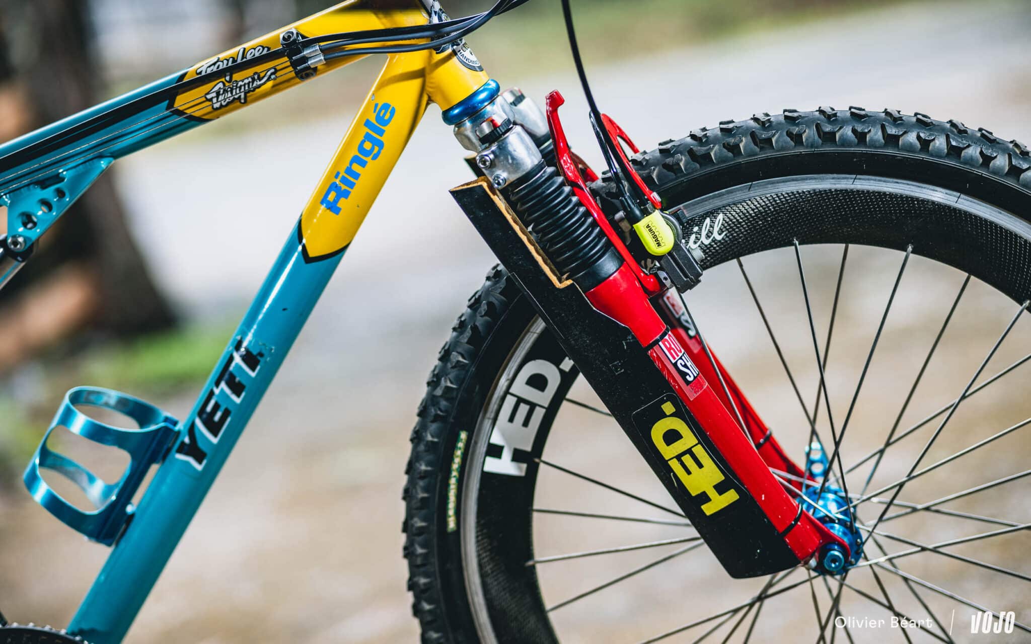 https://www.vojomag.com/app/uploads/2025/08/HED aero insert yeti dh vintage rockshox Judy DH - Copyright Olivier Beart Vojo Magazine 2 2048x1280.jpg