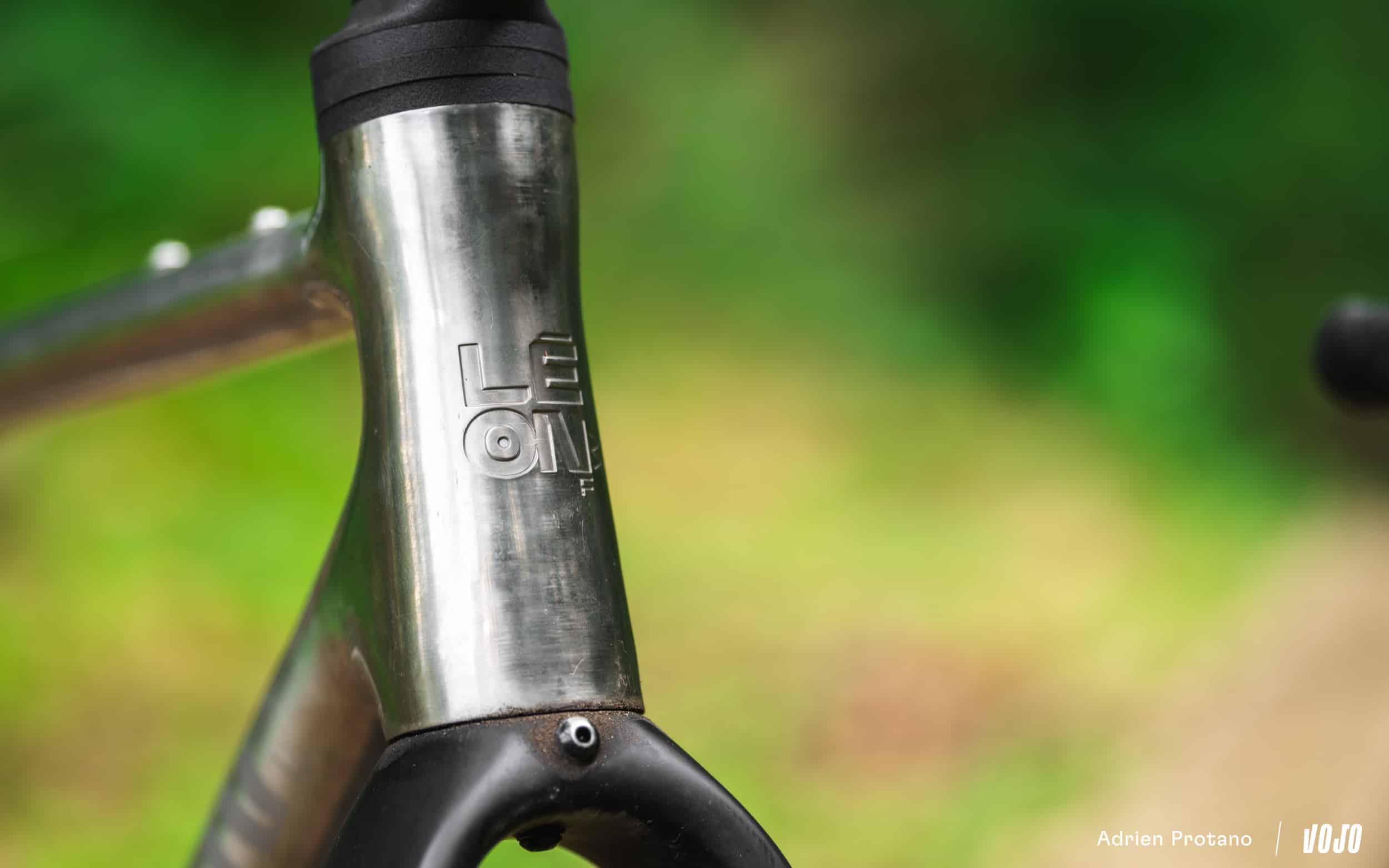 https://www.vojomag.com/app/uploads/2025/08/Leon Larage Gravel 2025 bikecheck test avis vojo VTTAE nouveaute A.Protano 15.jpg