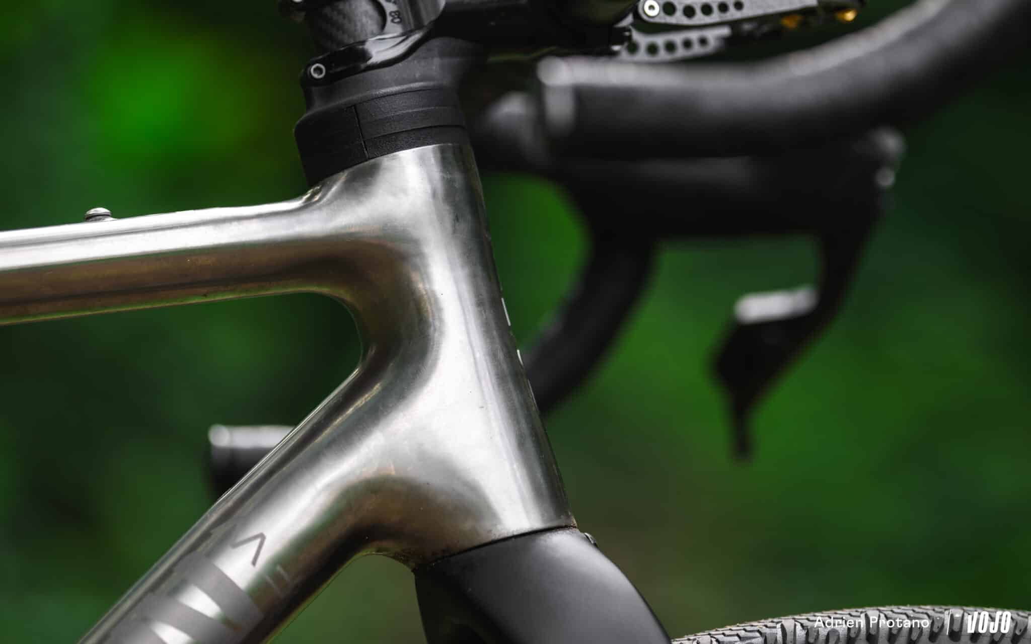 https://www.vojomag.com/app/uploads/2025/08/Leon Larage Gravel 2025 bikecheck test avis vojo VTTAE nouveaute A.Protano 18 2048x1280.jpg
