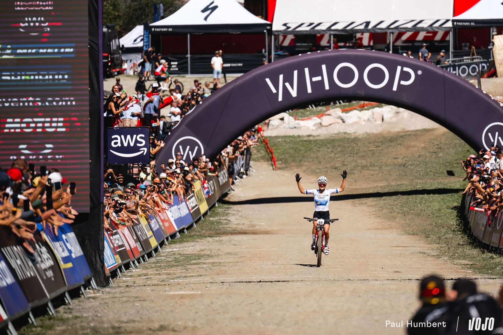 https://www.vojomag.com/app/uploads/2025/08/femmes xco coupe monde les gets vtt 2025 vojo paul humbert 17.jpg