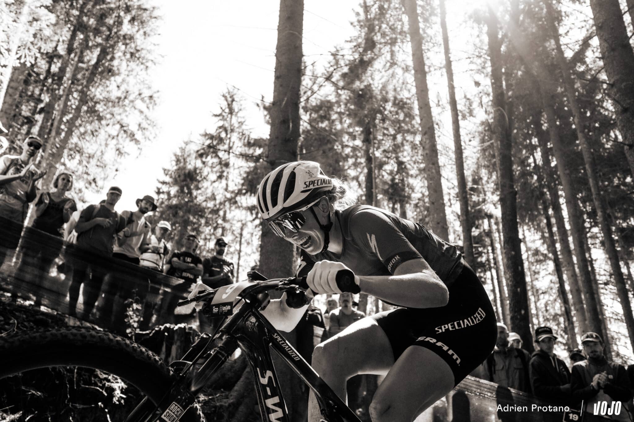 https://www.vojomag.com/app/uploads/2025/09/Coupe du monde VTT DH XC France Haute Savoie test avis Vojo nouveaute A.Protano 1 54 2048x1365.jpg