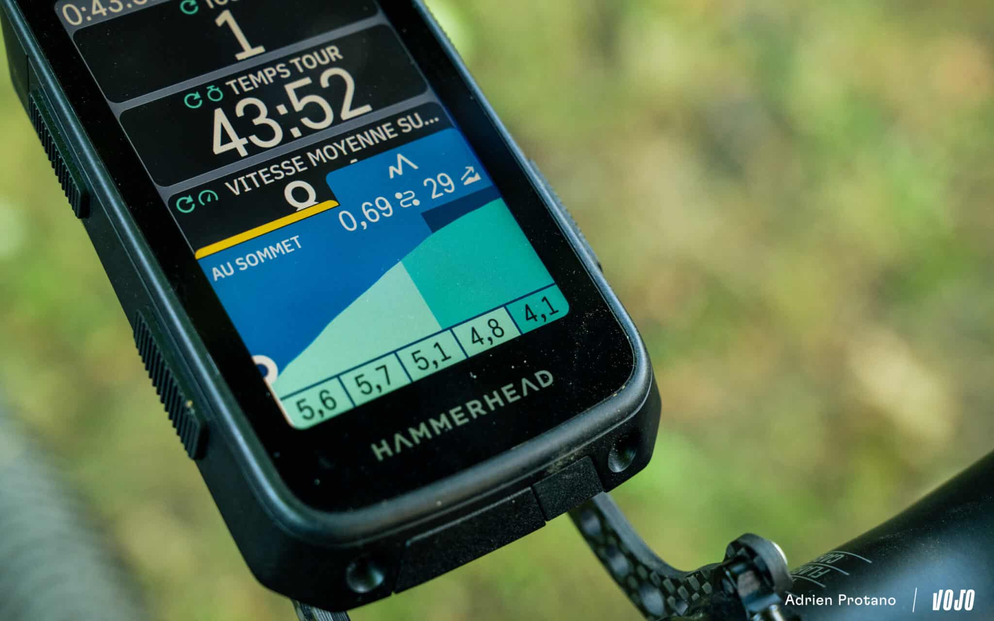 https://www.vojomag.com/app/uploads/2025/09/Hammerhead Karoo 3 GPS VTT VTTAE Gravel test avis comparaison Vojo nouveaute 2025 2026 A.Protano 1 12 2048x1280.jpg