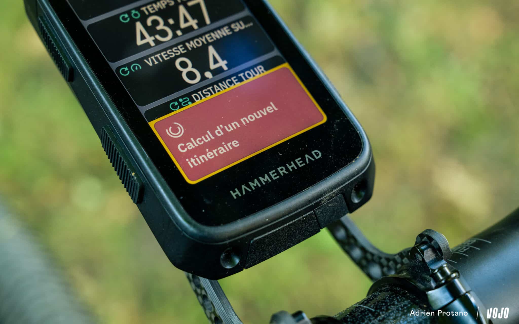 https://www.vojomag.com/app/uploads/2025/09/Hammerhead Karoo 3 GPS VTT VTTAE Gravel test avis comparaison Vojo nouveaute 2025 2026 A.Protano 1 12 2048x1280.jpg