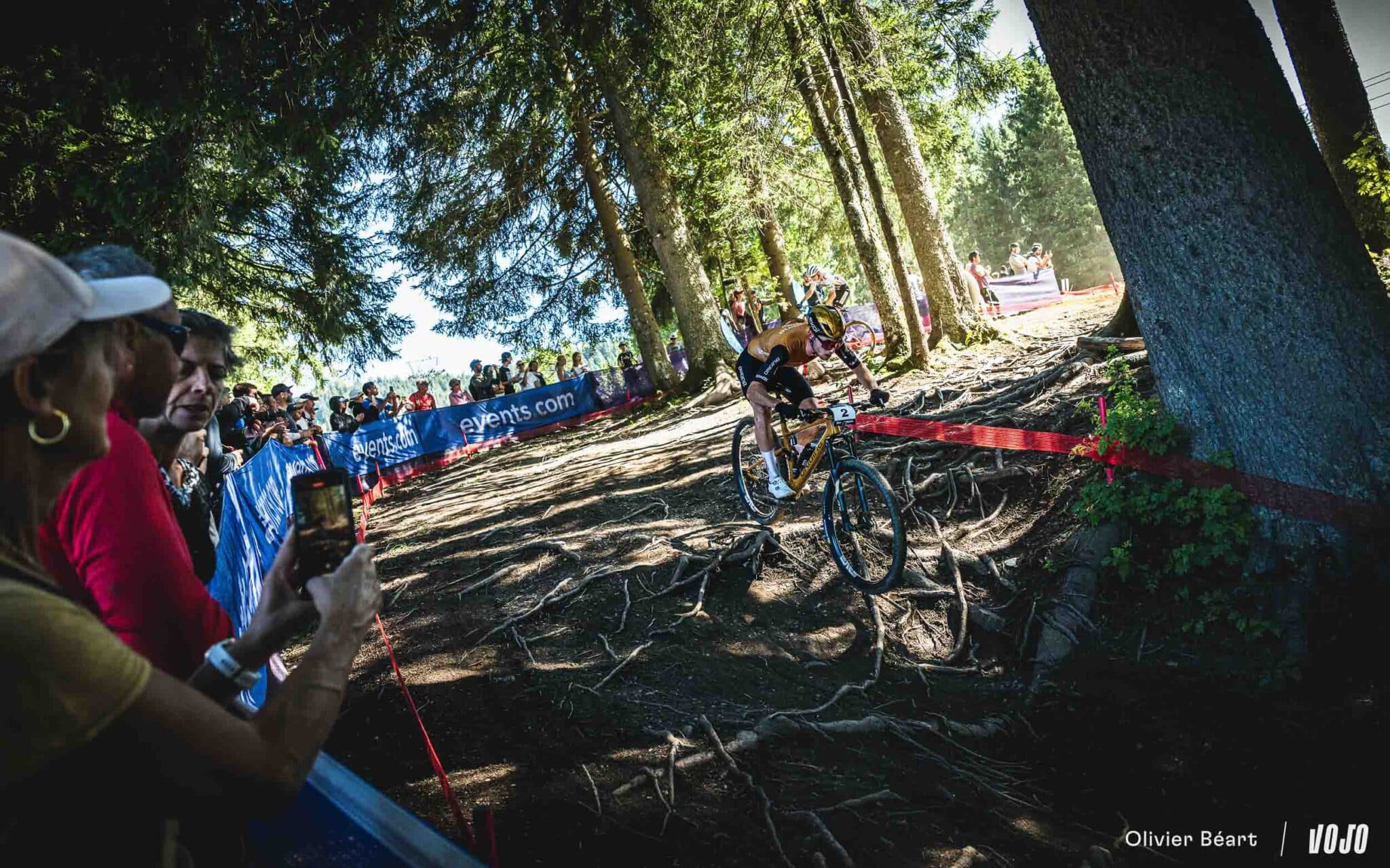 https://www.vojomag.com/app/uploads/2025/09/Les Gets 2025 World Cup XC Martin Van Der Poel - Copyright Olivier Beart Vojo Magazine 8 2048x1280.jpg