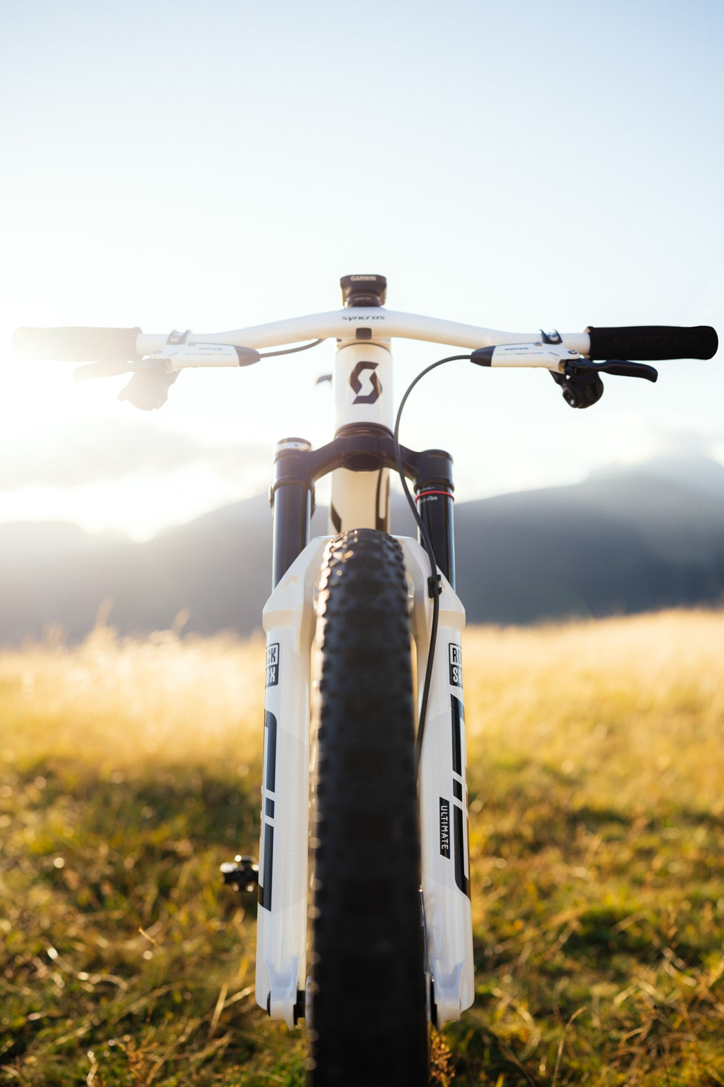 https://www.vojomag.com/app/uploads/2025/09/Scott Spark RC Nino Schurter test avis comparaison Vojo nouveaute 2025 2026 A.Protano 1 8.jpg
