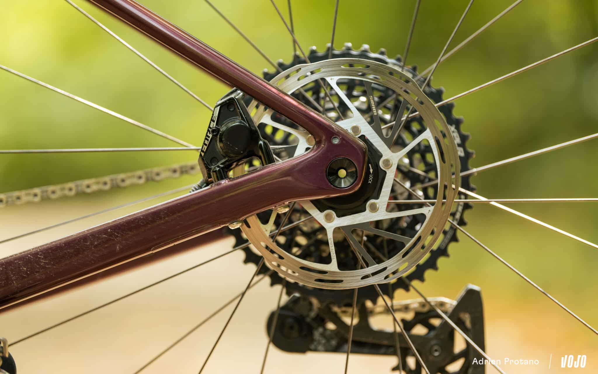 https://www.vojomag.com/app/uploads/2025/09/Specialized Diverge 4 VTTAE e bike 2025 test avis Vojo nouveaute A.Protano 47 2048x1280.jpg