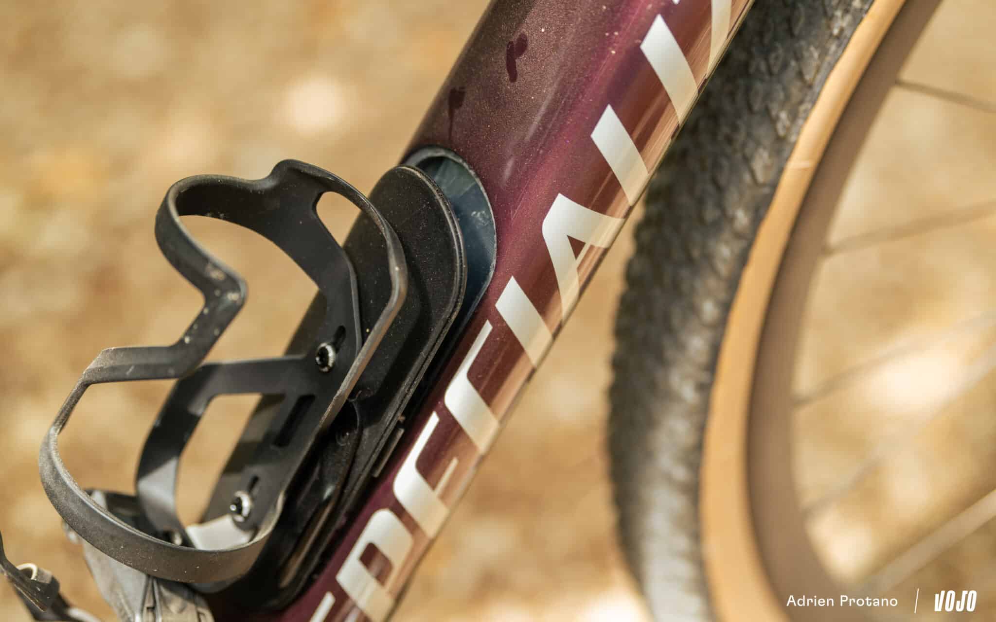 https://www.vojomag.com/app/uploads/2025/09/Specialized Diverge 4 VTTAE e bike 2025 test avis Vojo nouveaute A.Protano 49 2048x1280.jpg