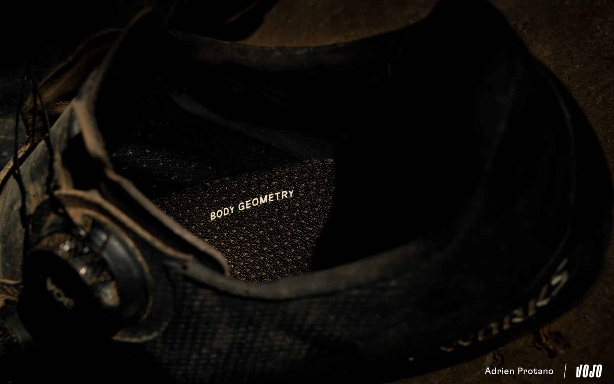 https://www.vojomag.com/app/uploads/2025/09/Specialized Reckon S Works chaussures VTT VTTAE Gravel test avis comparaison Vojo nouveaute 2025 2026 A.Protano 1 2048x1280.jpg