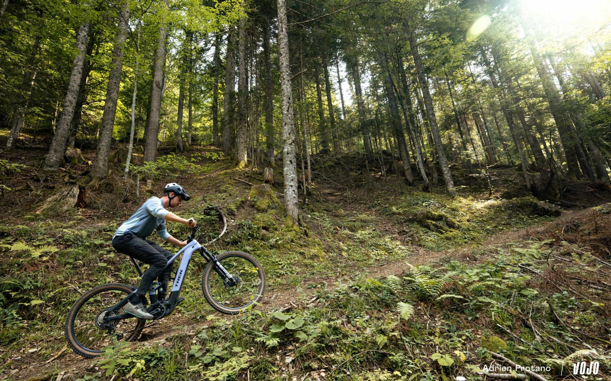 https://www.vojomag.com/app/uploads/2025/09/Trek Rail 2025 E bike VTTAE All mountain Enduro test avis comparaison Vojo nouveaute La Cluzaz A.Protano 32 2048x1280.jpg