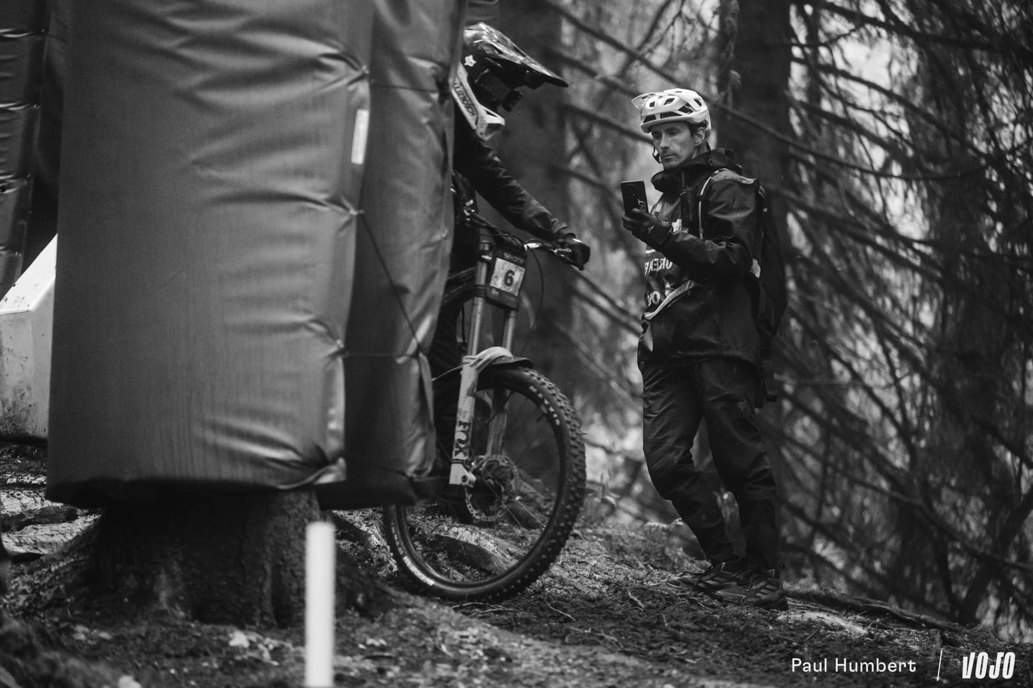 https://www.vojomag.com/app/uploads/2025/09/coach dh chris kilmurray les gets vtt 2025 vojo paul humbert 53.jpg