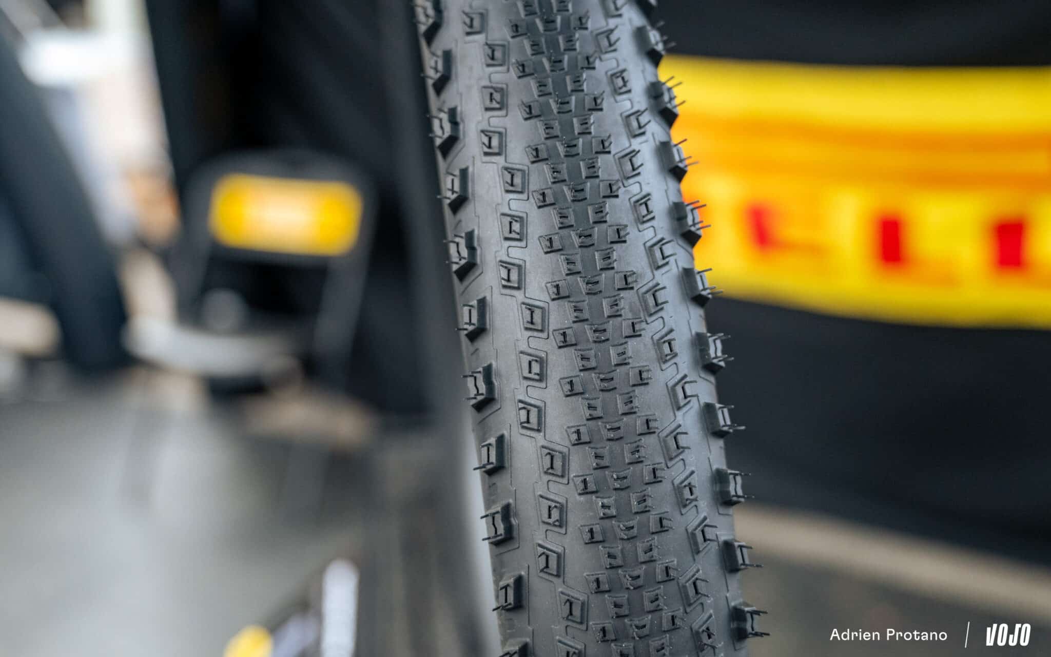 https://www.vojomag.com/app/uploads/2025/10/Roc dAzur 2025 gravel VTT salon test avis comparaison Vojo A.Protano 1 109 2048x1280.jpg