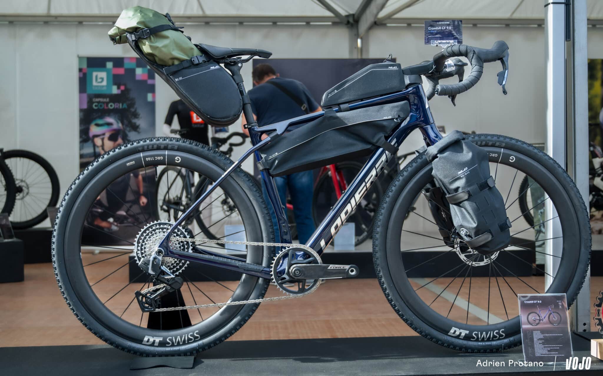 https://www.vojomag.com/app/uploads/2025/10/Roc dAzur 2025 gravel VTT salon test avis comparaison Vojo A.Protano 1 17 2048x1280.jpg