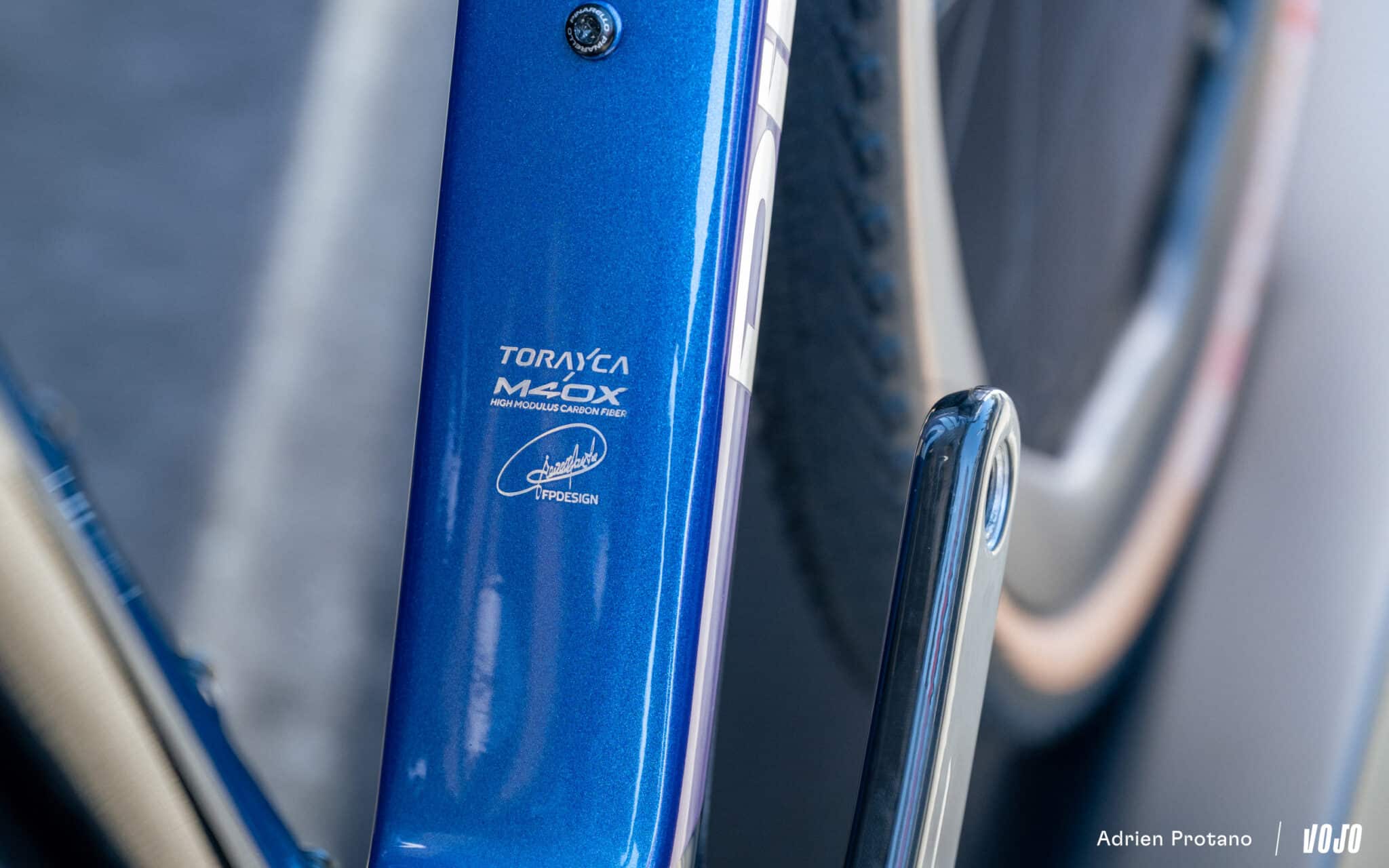 https://www.vojomag.com/app/uploads/2025/10/Roc dAzur 2025 gravel VTT salon test avis comparaison Vojo A.Protano 1 57 2048x1280.jpg