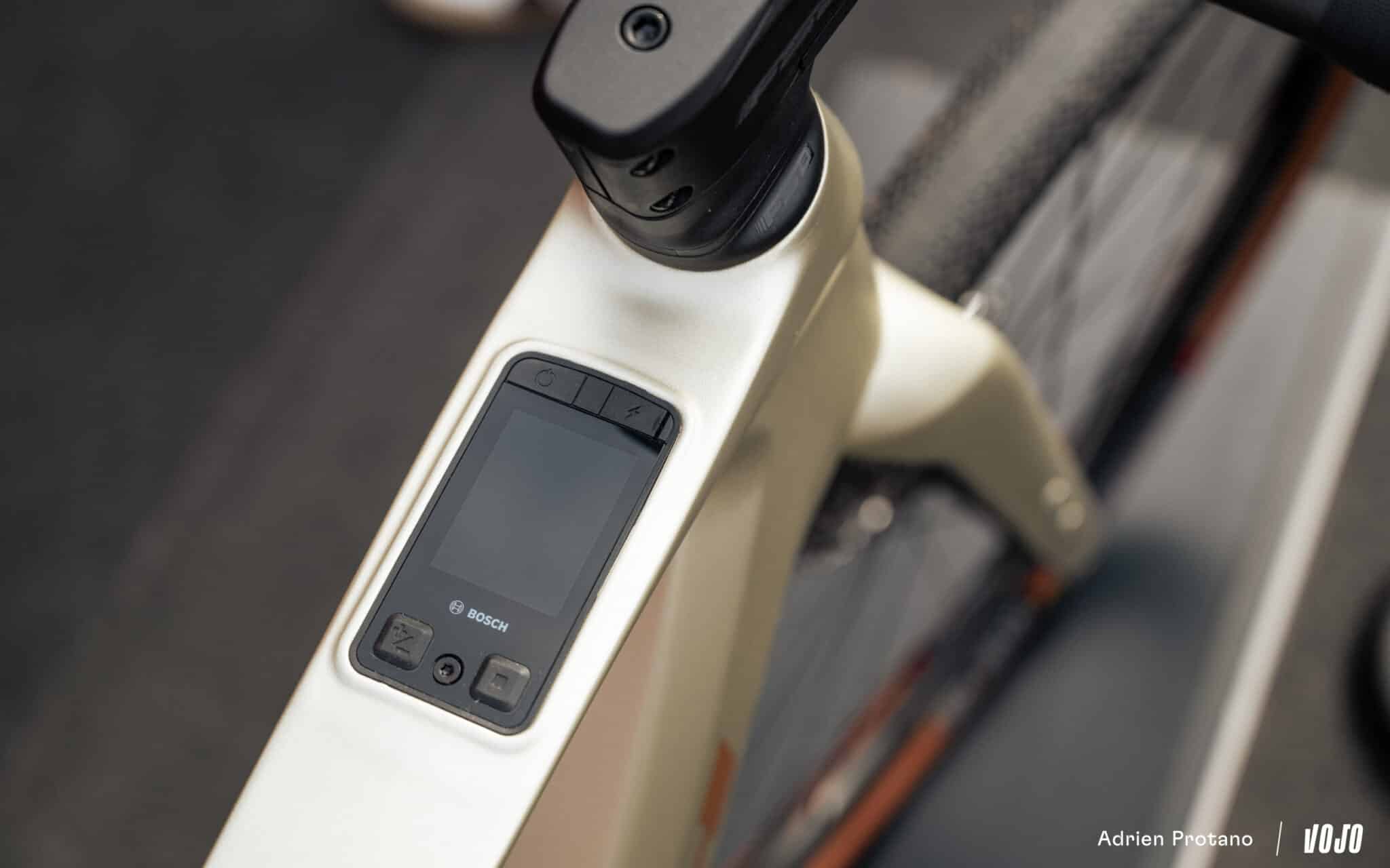 https://www.vojomag.com/app/uploads/2025/10/Roc dAzur 2025 gravel VTT salon test avis comparaison Vojo A.Protano 1 59 2048x1280.jpg