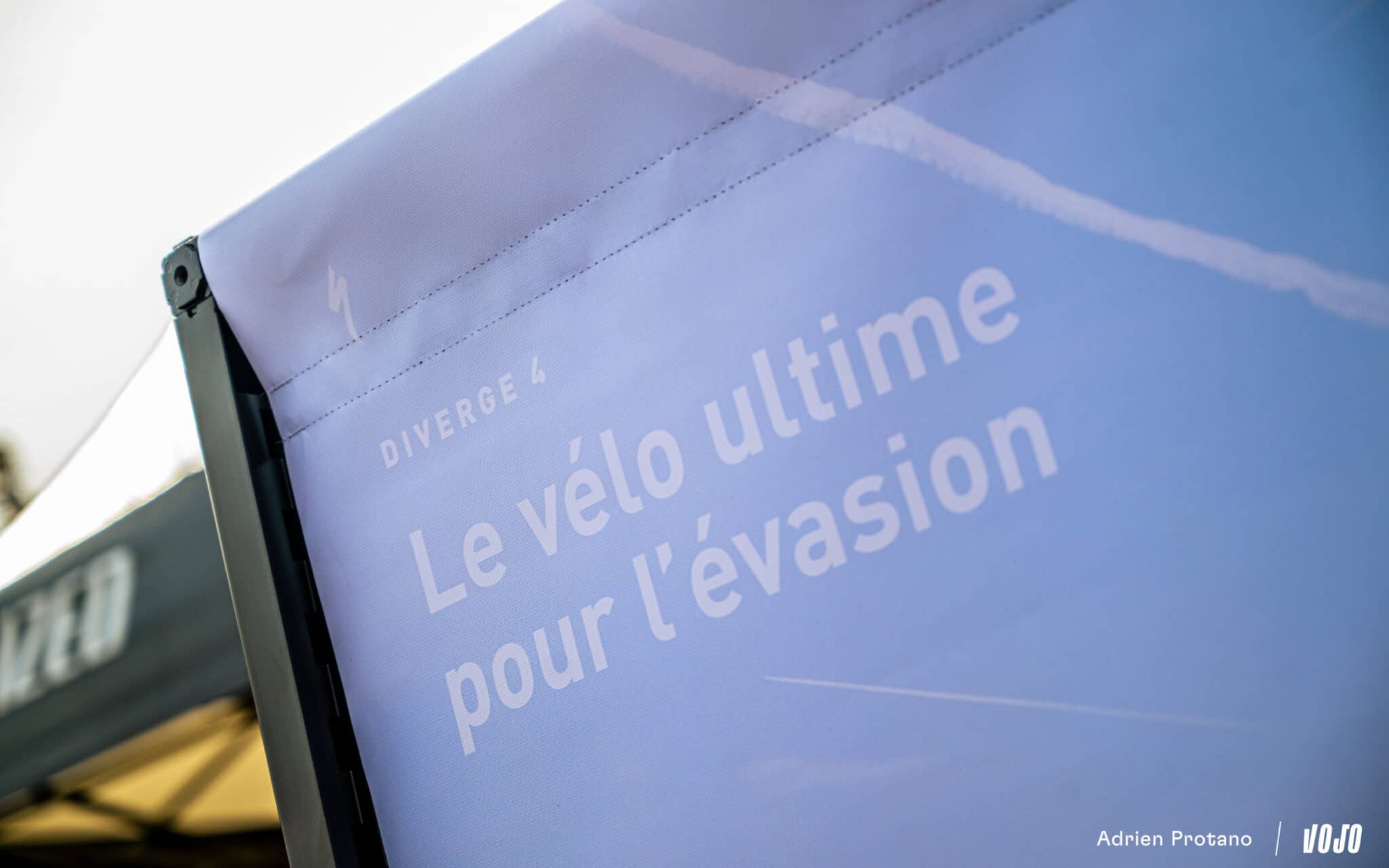 https://www.vojomag.com/app/uploads/2025/10/Roc dAzur 2025 gravel VTT salon test avis comparaison Vojo A.Protano 1 70 2048x1280.jpg