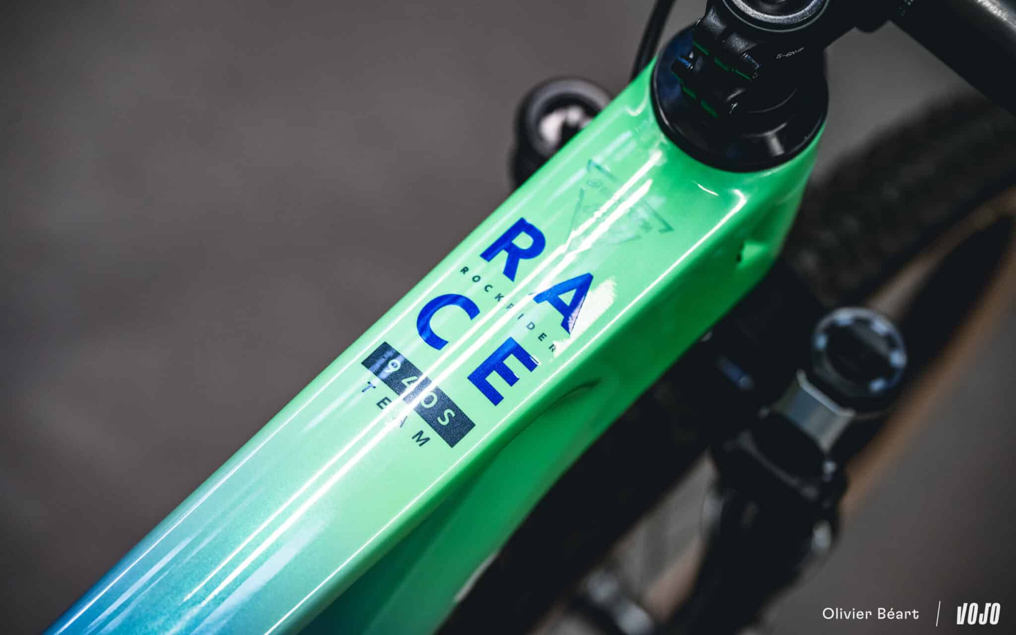 https://www.vojomag.com/app/uploads/2025/10/Rockrider 940 S 2026 Comp pro team - Copyright Olivier Beart Vojo Magazine 20 2048x1280.jpg