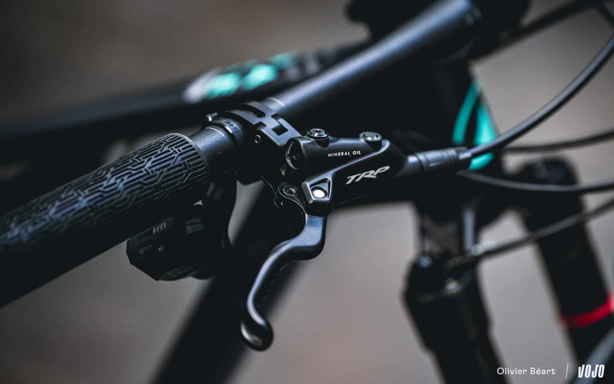 https://www.vojomag.com/app/uploads/2025/10/Rockrider 940 S 2026 Comp pro team - Copyright Olivier Beart Vojo Magazine 41 2048x1280.jpg