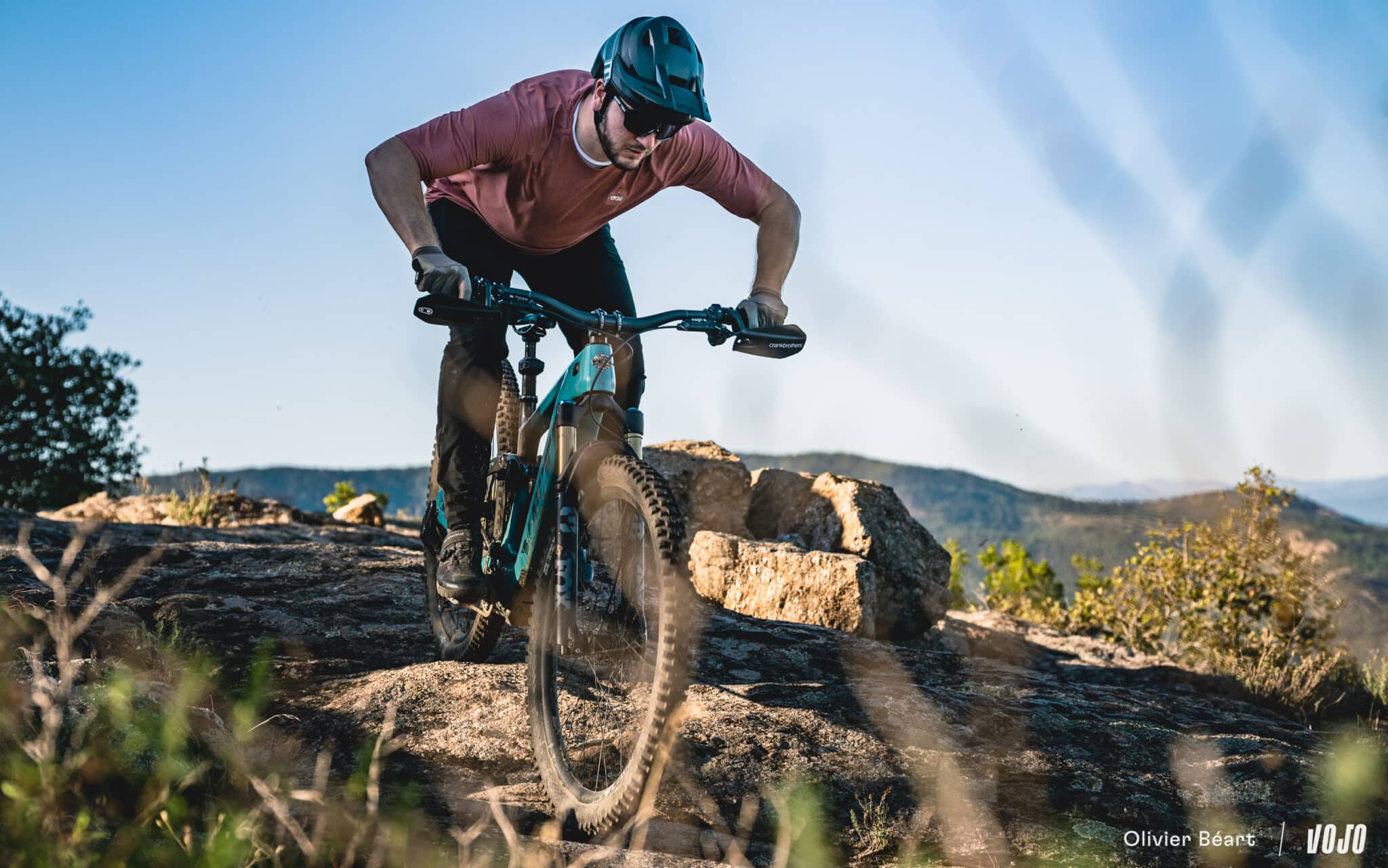 https://www.vojomag.com/app/uploads/2025/10/Yeti LTE Bosch ebike test essai avis action - Copyright Olivier Beart Vojo Magazine 16 2048x1280.jpg