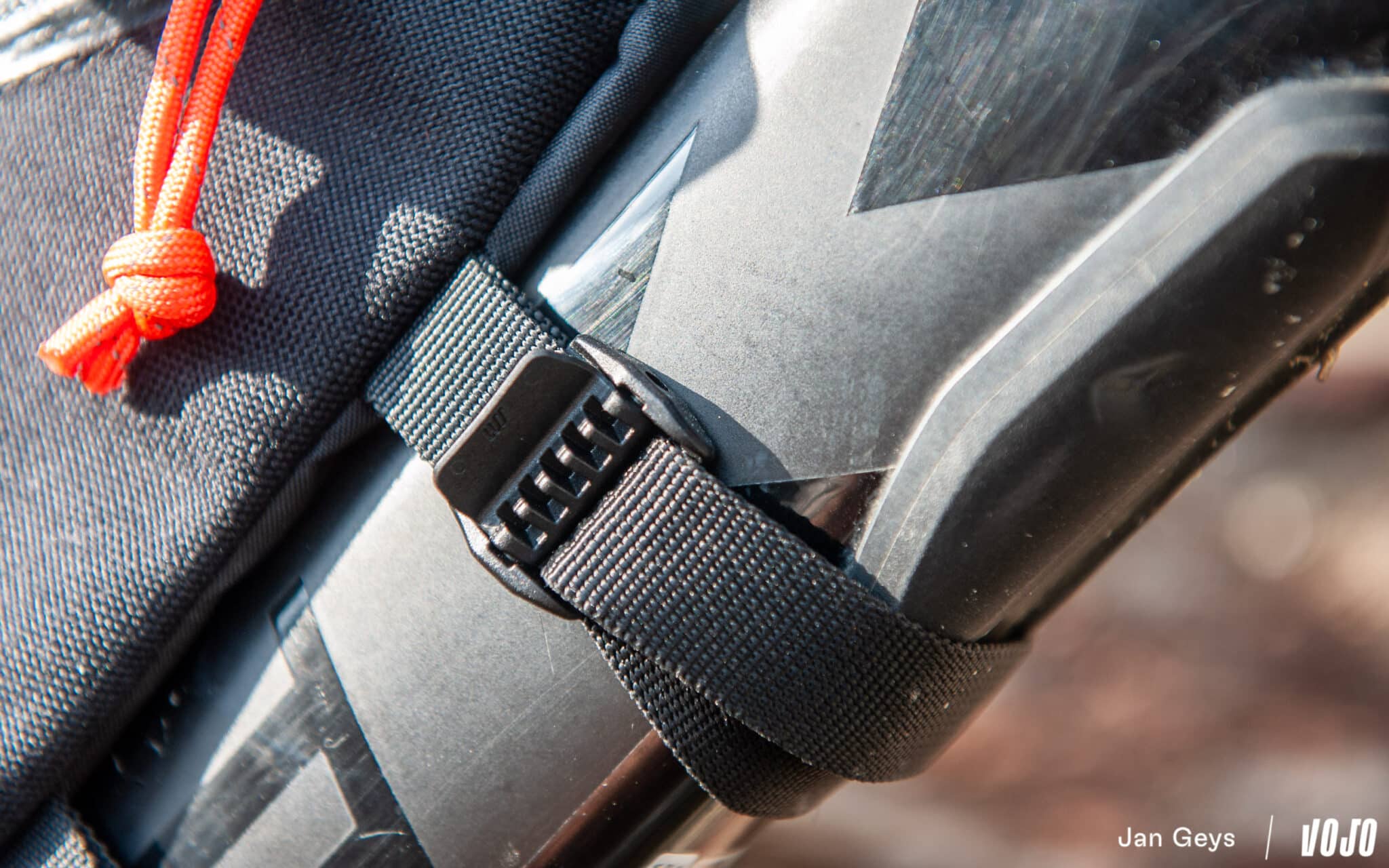 https://www.vojomag.com/app/uploads/2025/10/test restrap bikepacking copyright jan geys vojomag 14 2048x1280.jpg