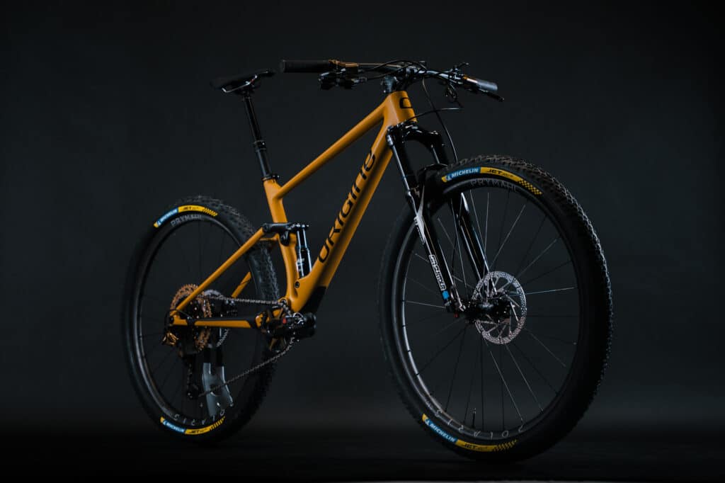 Nouveauté | L’Origine Theoreme FS disponible en Team Replica