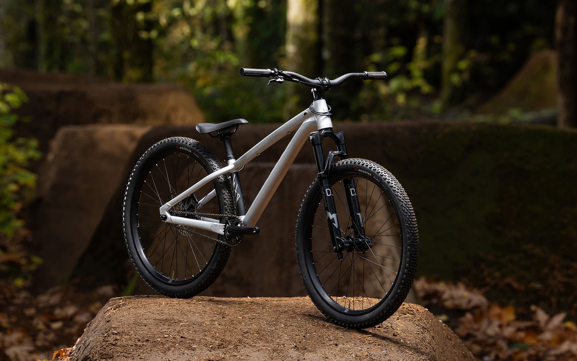 Nouveautés | Giant et Liv relancent la famille STP : ADN dirt & pumptrack intact