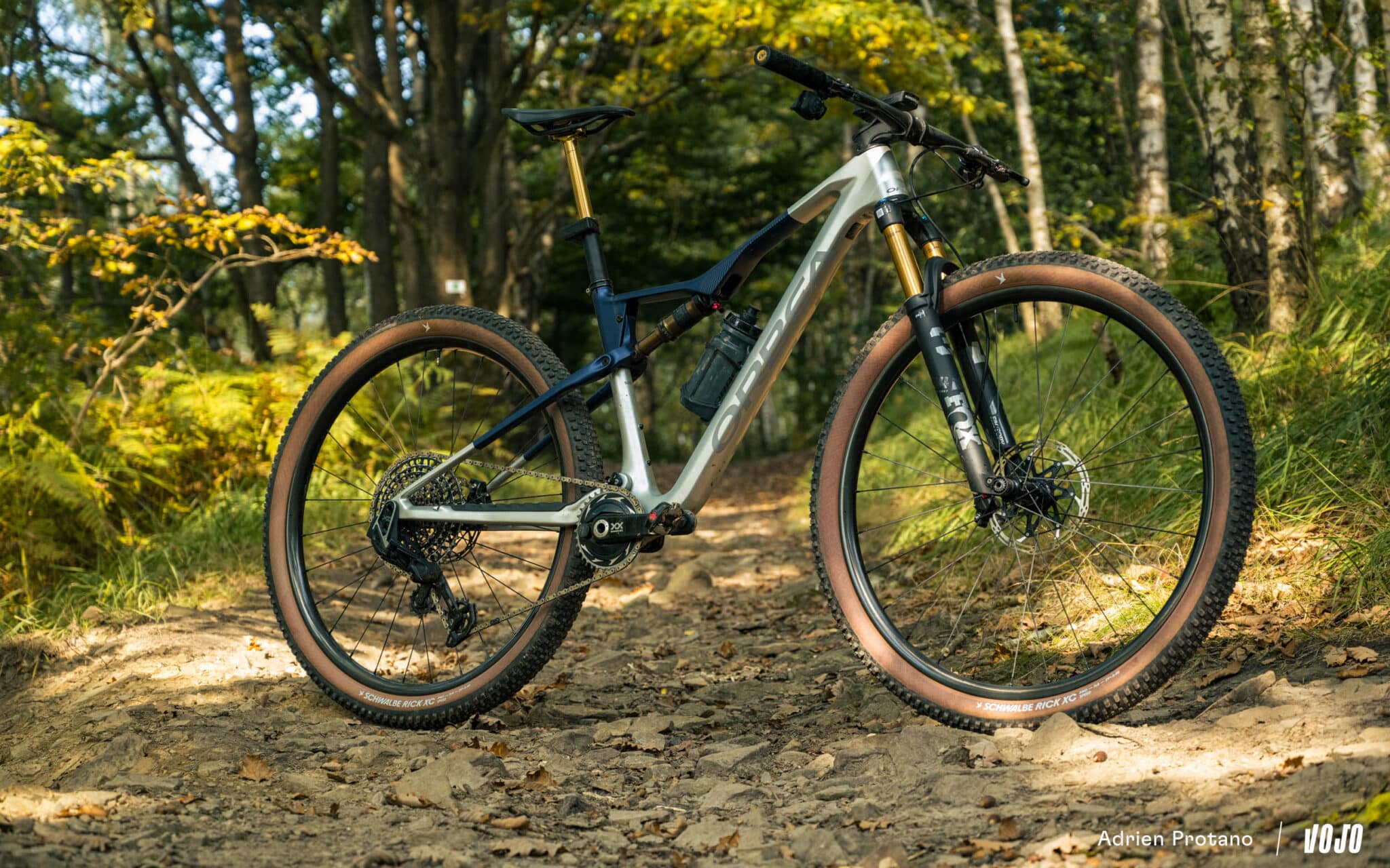 https://www.vojomag.com/app/uploads/2025/11/Orbea Oiz 2025 Test Avis Comparaison VTT A.Protano - Copyright 6 2048x1280.jpg