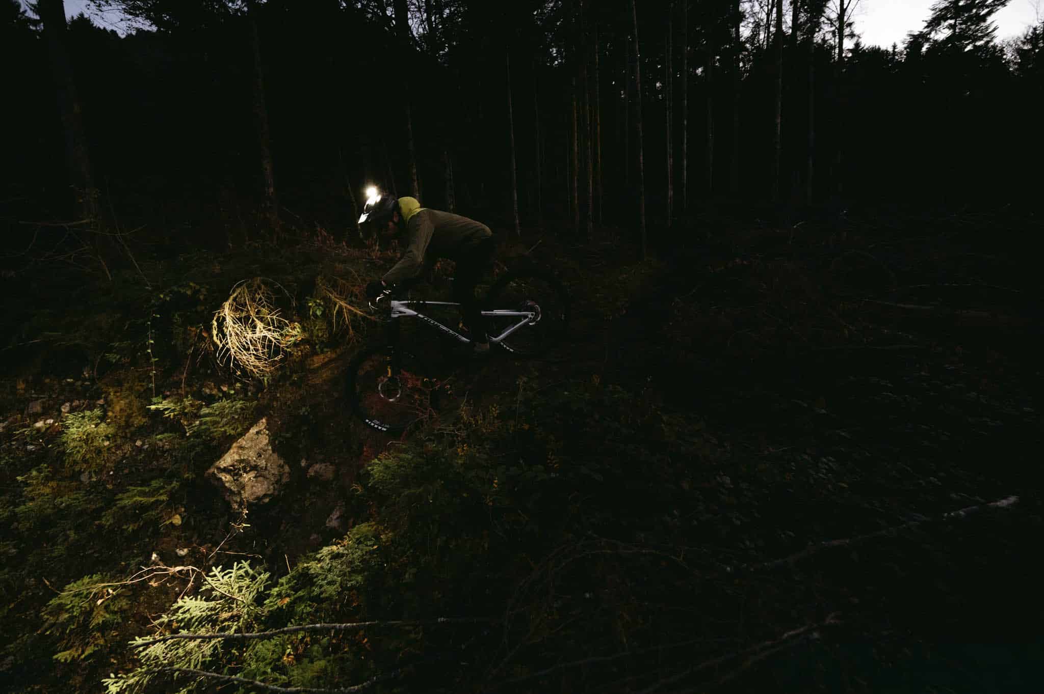 Concours | Gagnez votre place pour la “Der des Der” nocturne… et une lampe MagicShine !