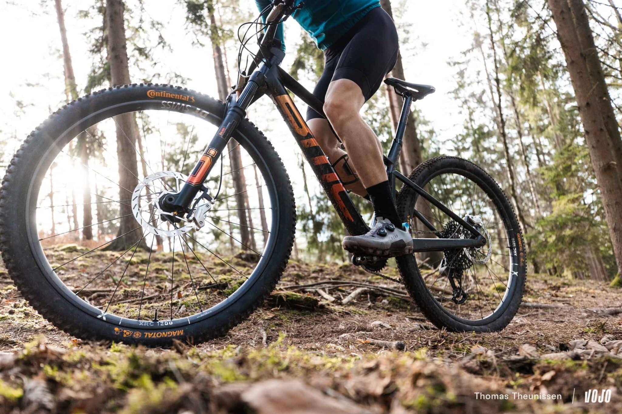 Test | Pneus Continental Dubnital, Trinotal & Magnotal : du XC au trail avec brio