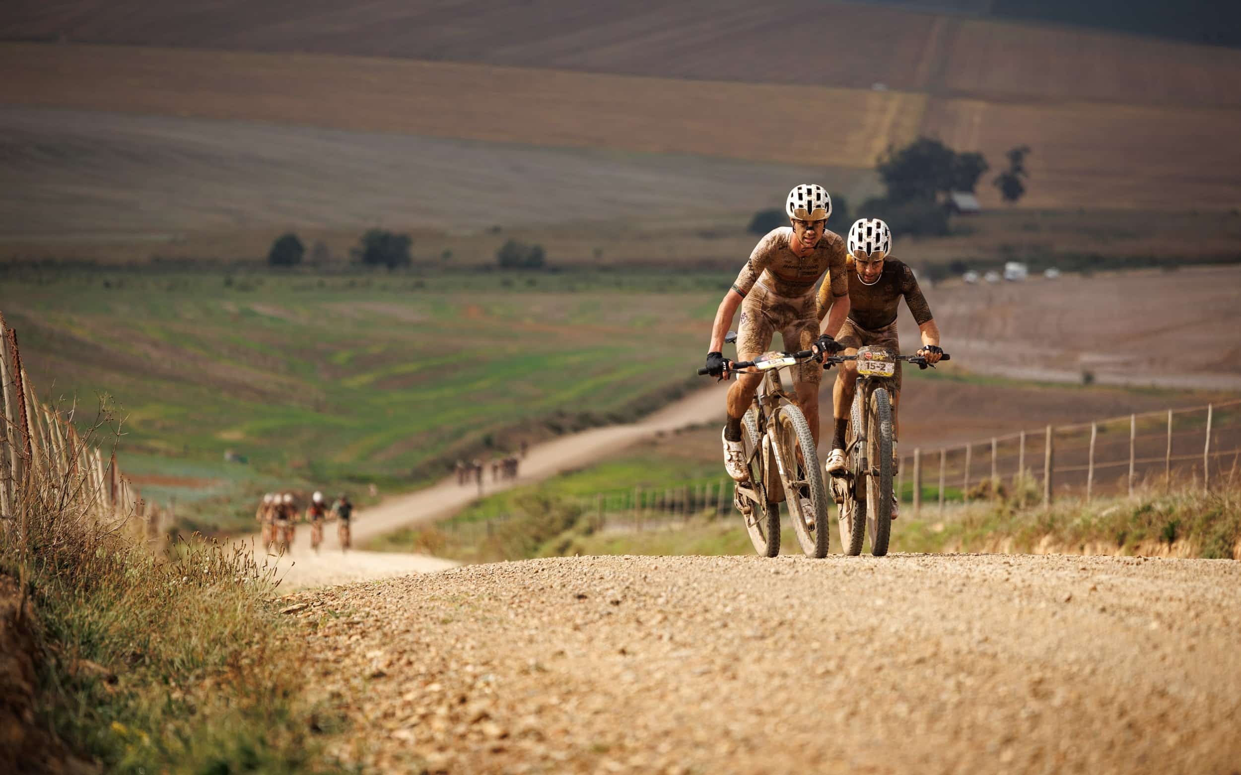 Absa Cape Epic #2 : une première victoire d’étape en 32 pouces