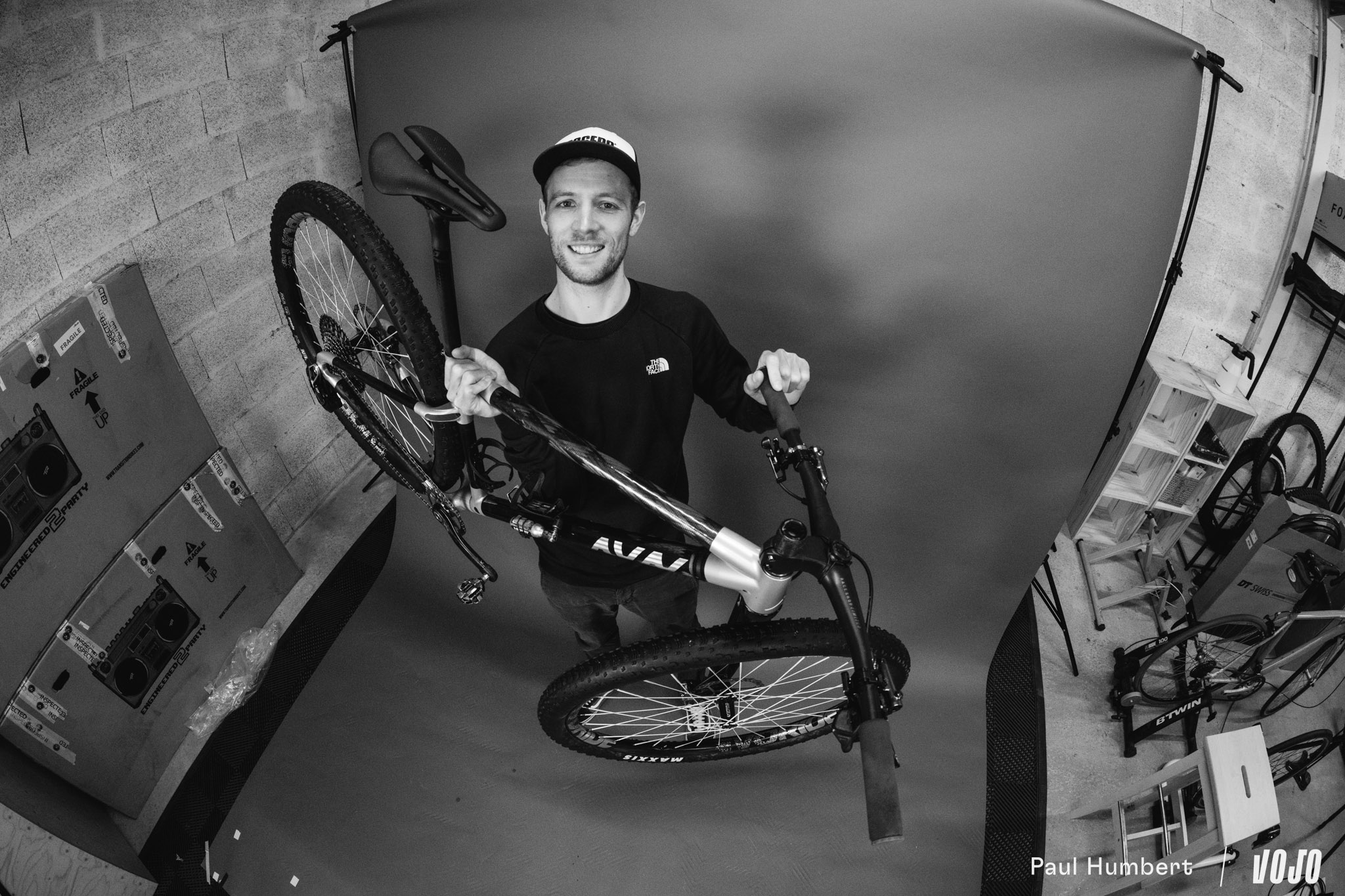Un VTT 32 pouces face au chrono : vraiment plus rapide ?