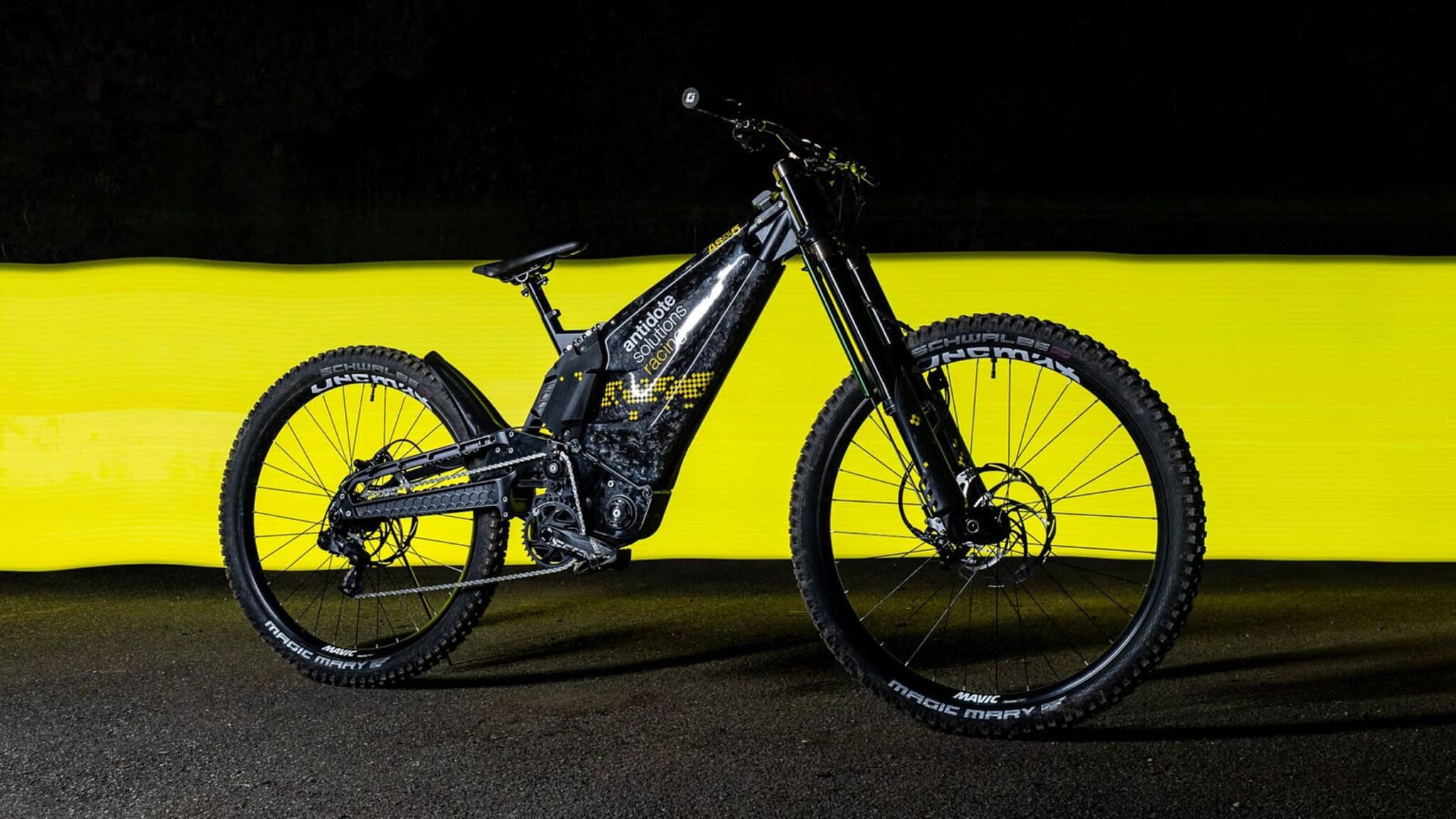 Nouveauté | Antidote Solutions AS05 : le prototype de DH qui veut bousculer la Coupe du monde